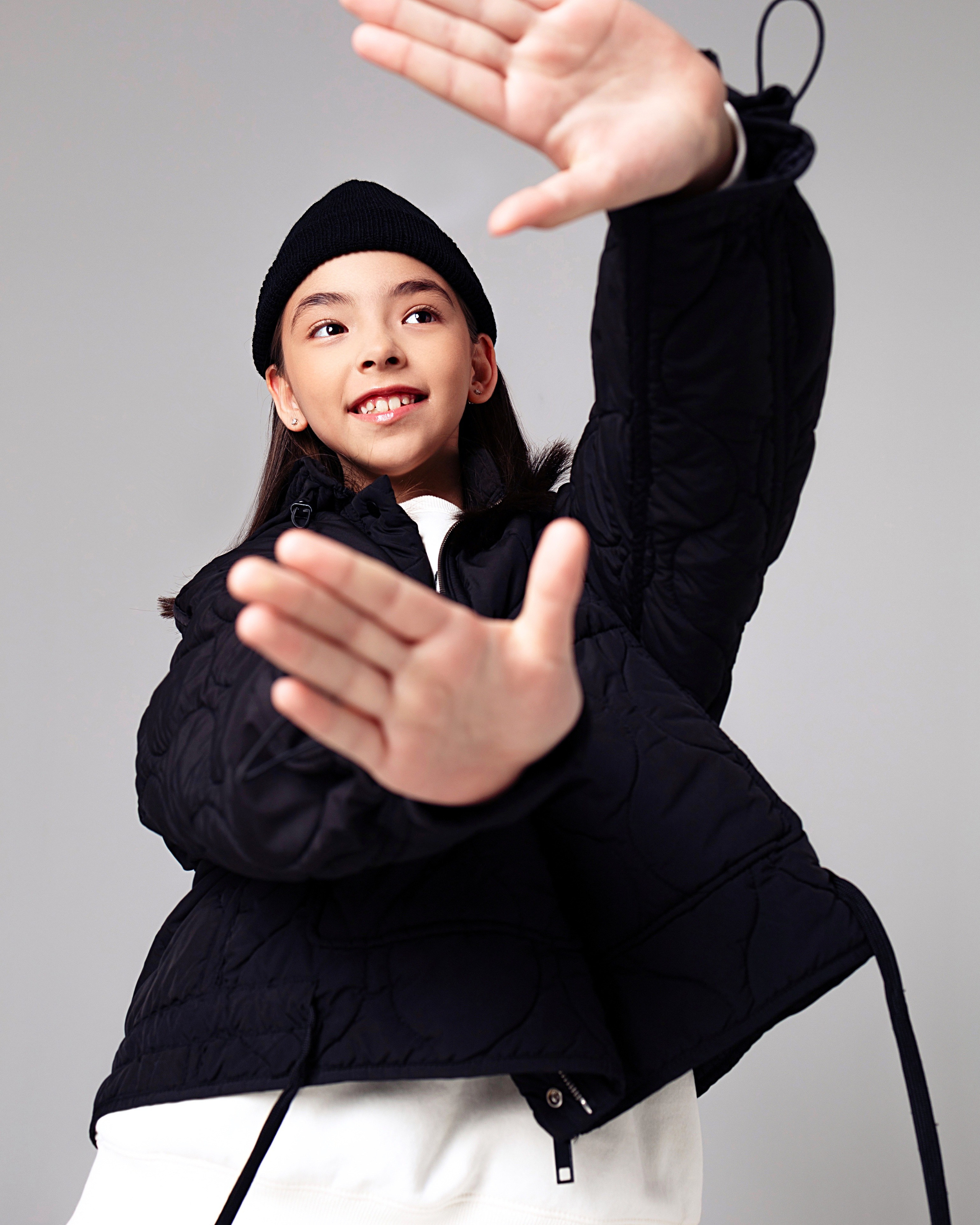 Модели девочки дети от 1 до 17 лет для съемки на маркетплейсы. ТМ Продакшн — Съемка для маркетплейсов в Москве