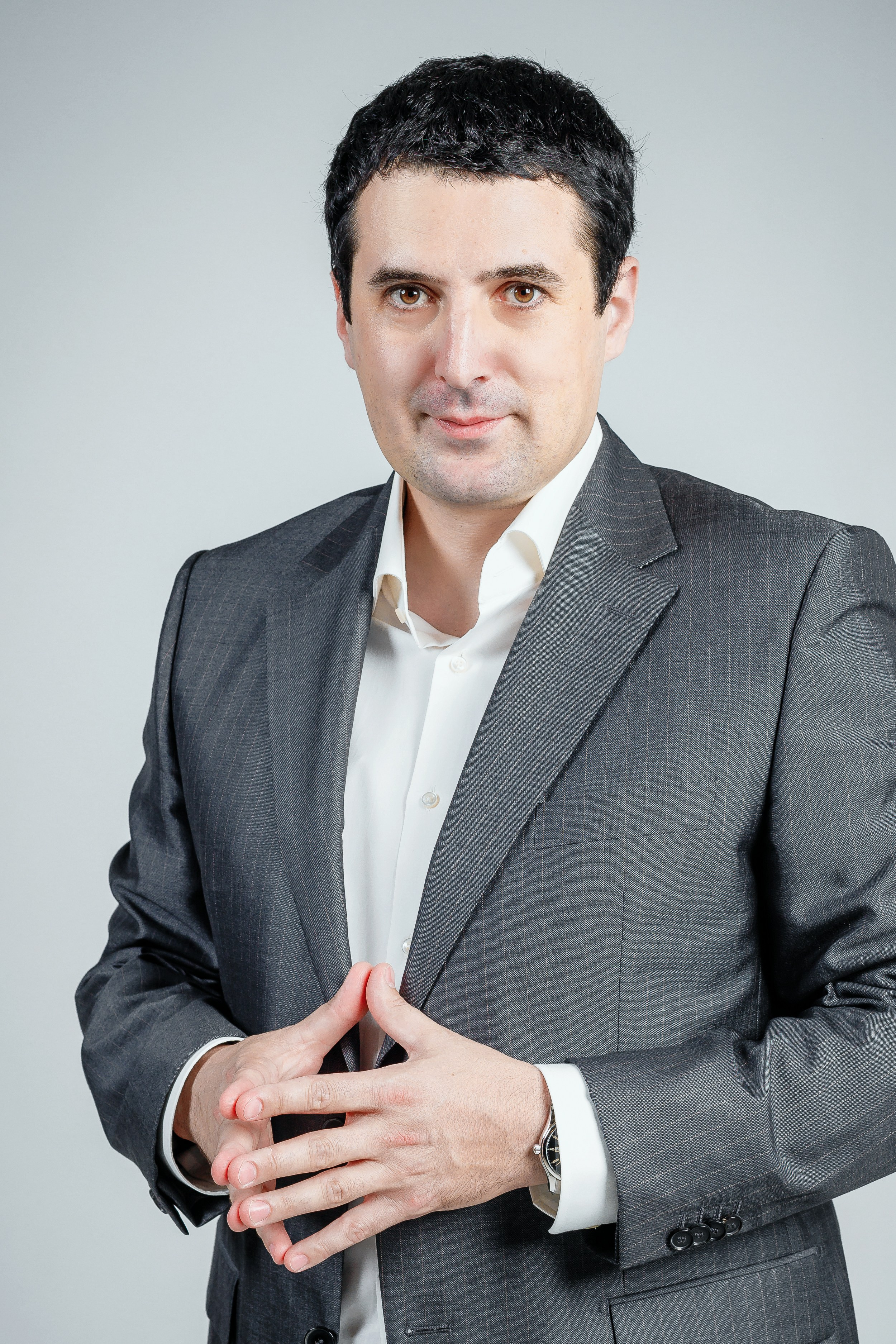 Деловой портрет в Краснодаре. Студийная фотосъемка — студия «Медведь». Создание сайтов, SMM, производство контента | Студия «Медведь» | Услуги для бизнеса