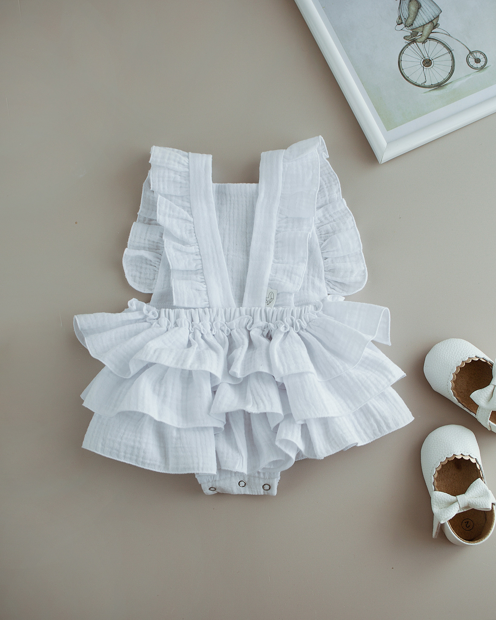 N-071 Ромпер с воланами белый 62. Эко-одежда для детей