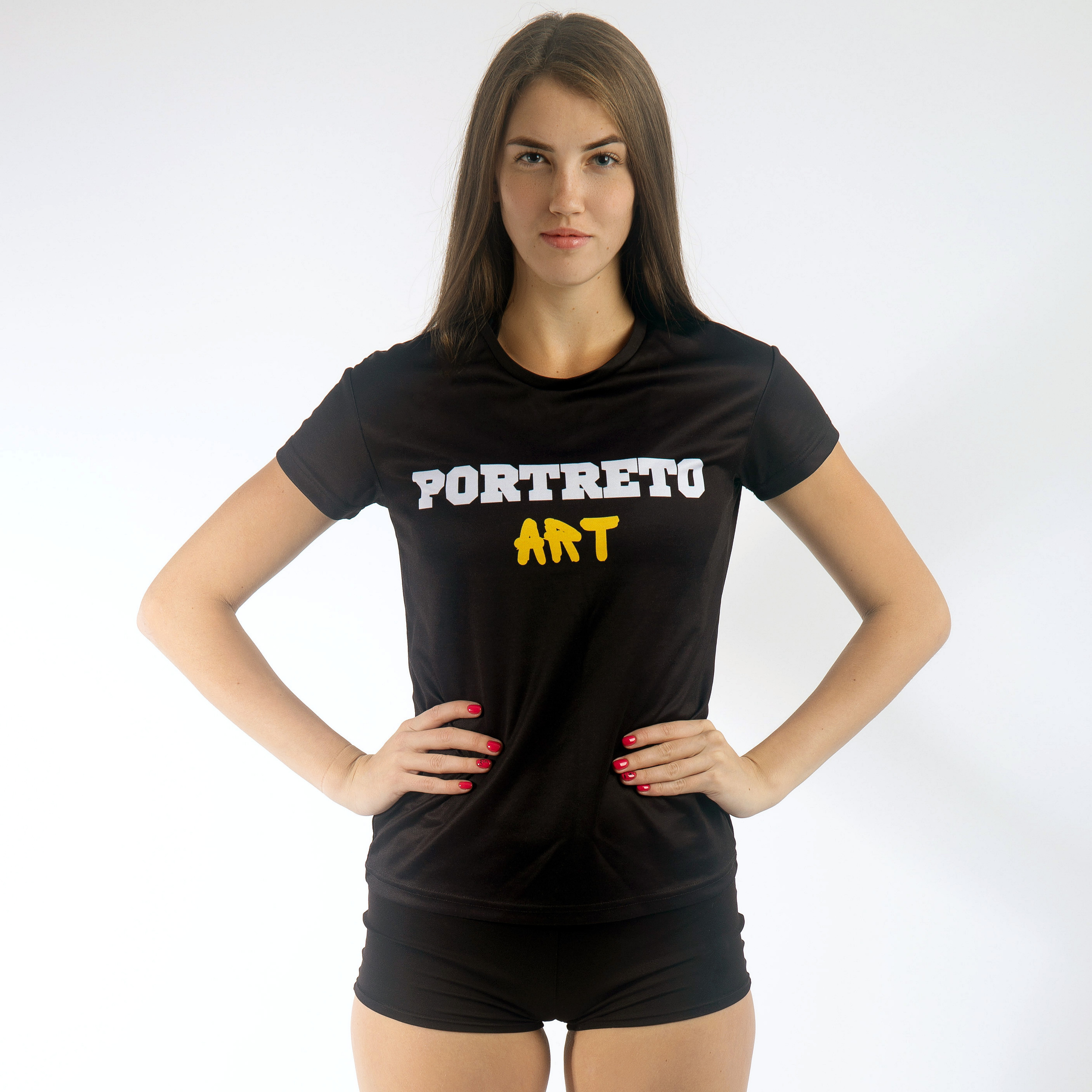 Первая во Владимире маркетплейс фотостудия (модельная и предметная съёмка) PORTRETO