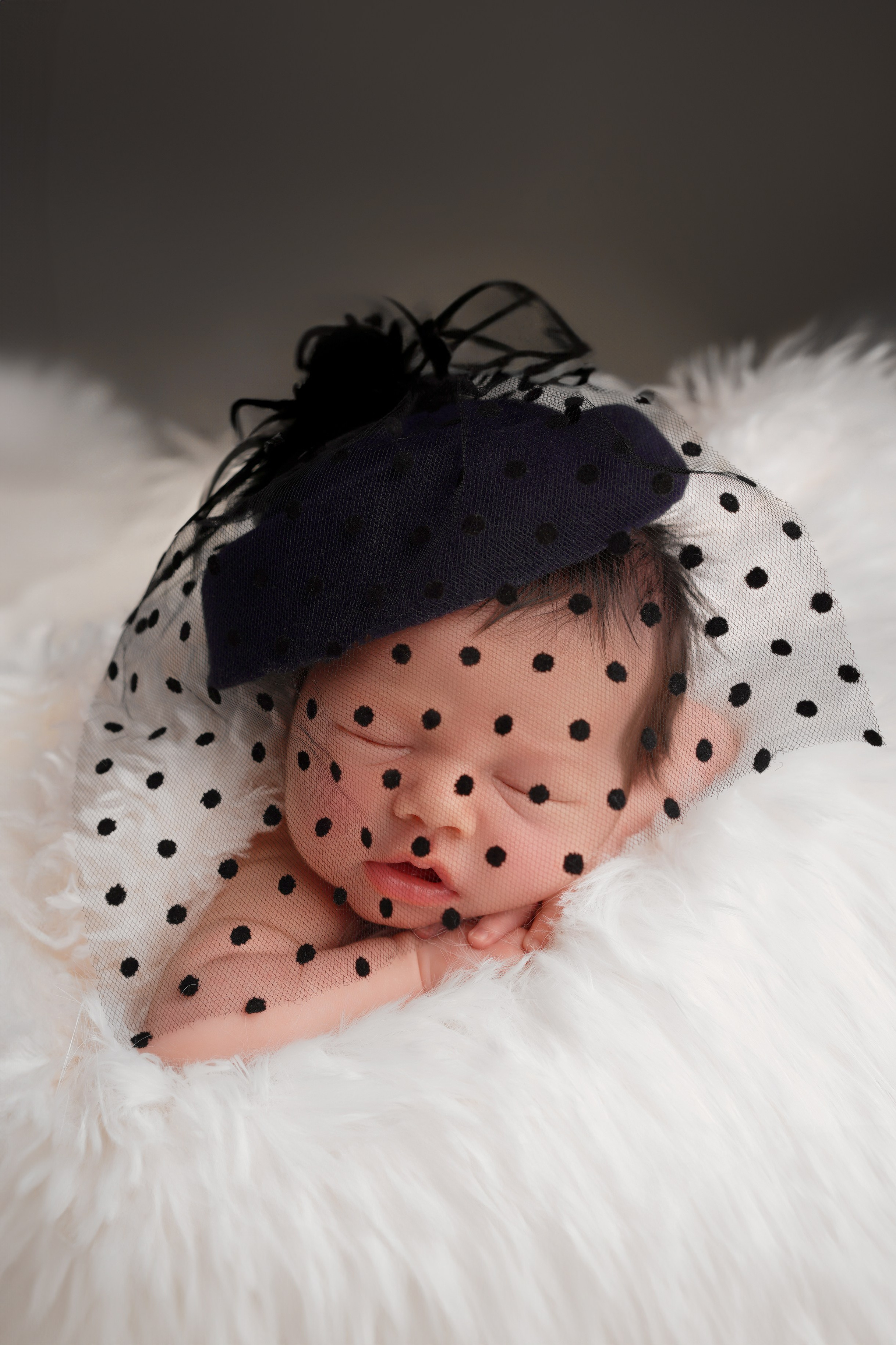 Новорожденные. Классика. Фотограф новорожденных беременных в Тюмени Ткачук Татьяна