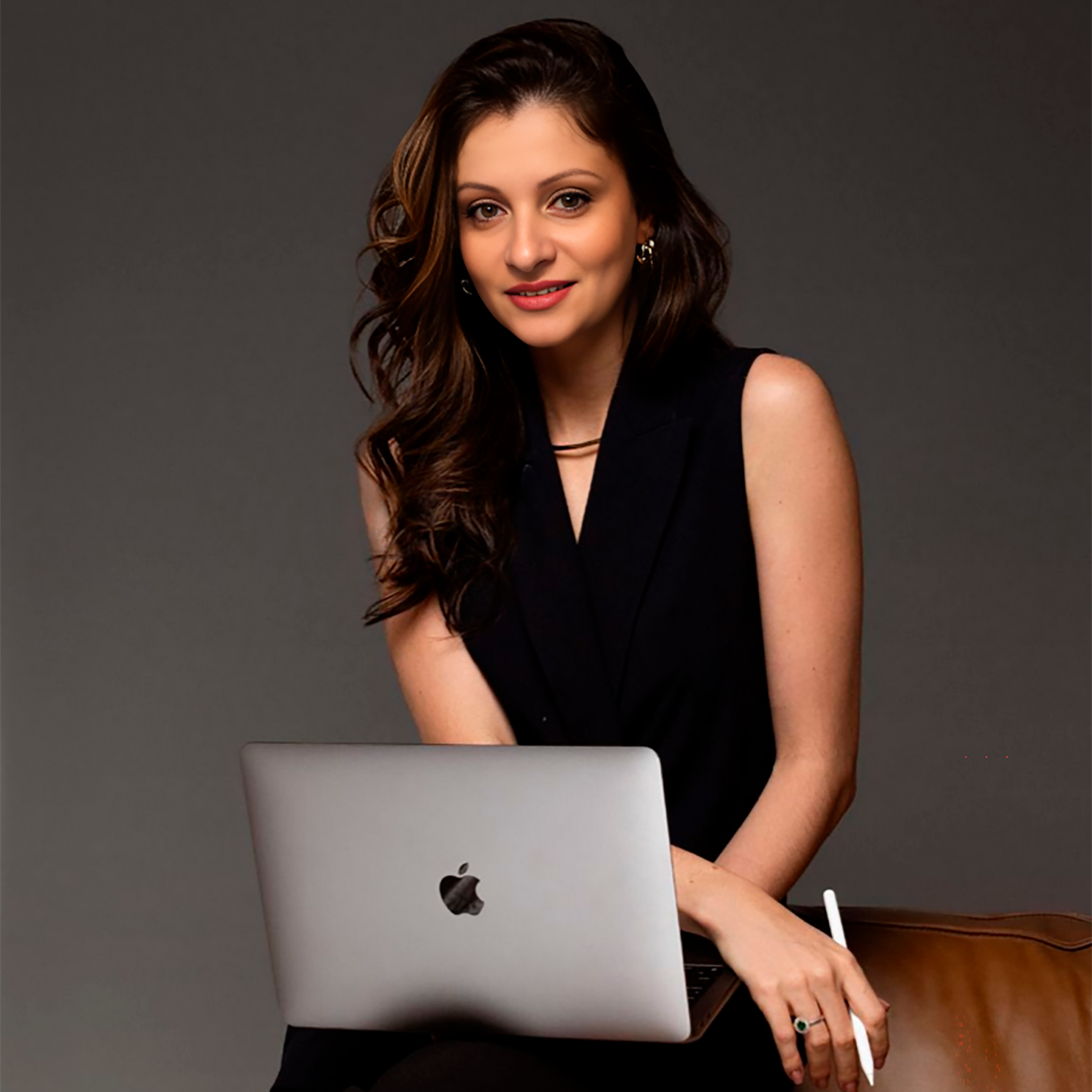 ОЛЬГА РЭД: ВЫВОЖУ ЛИЧНОСТИ В МАСШТАБ | Лайф-коуч, Маркетолог и Арт-фотограф | Москва