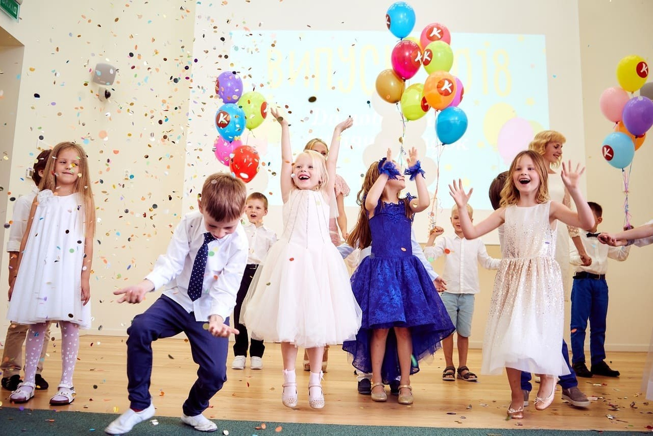 Видеосъемка выпускных в школе и детском саду. Геннадий Войтов — контент под любые задачи