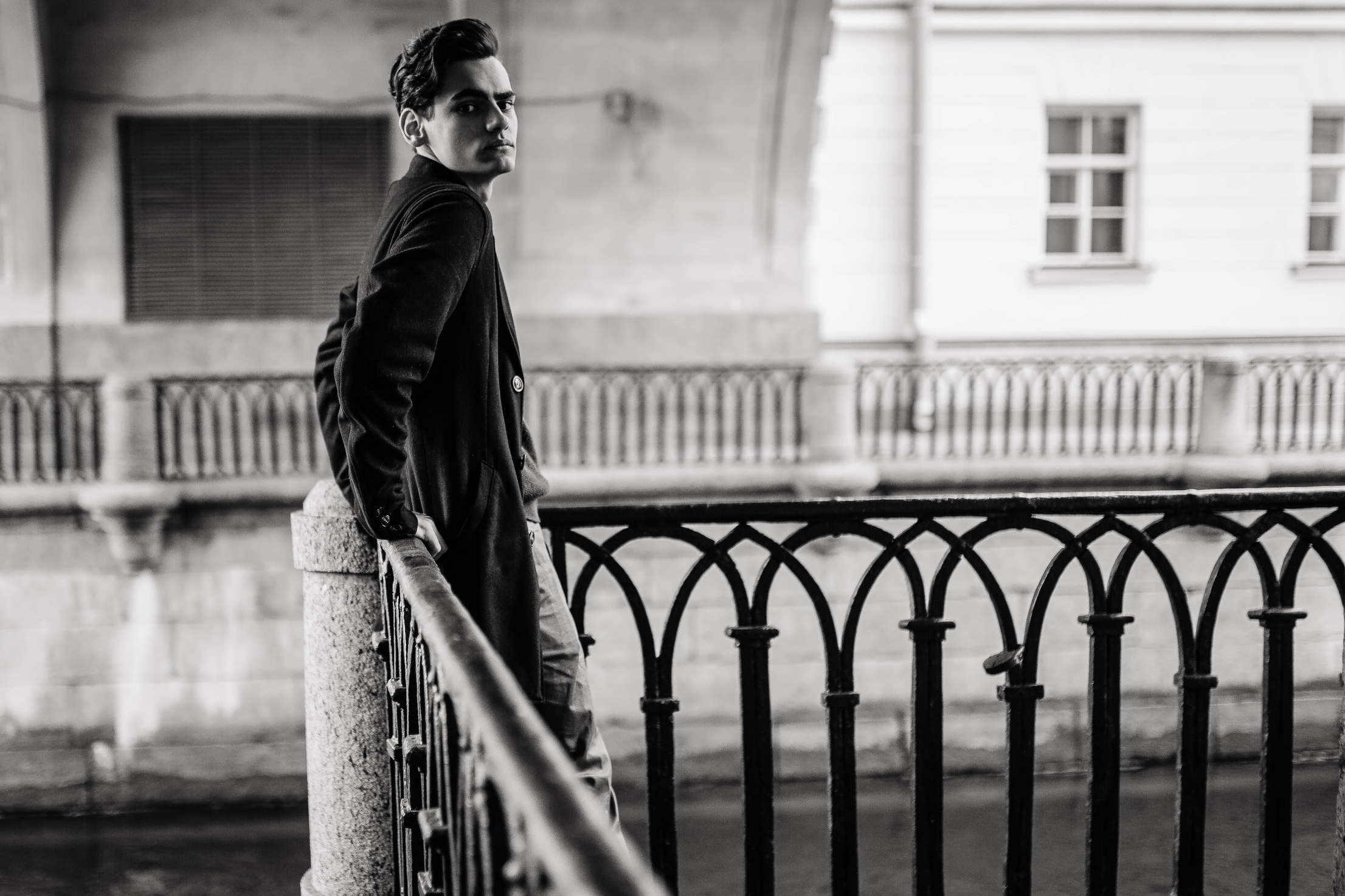 Влад. Хмурый Петербург. Семейный и свадебный фотограф Полина Принцева