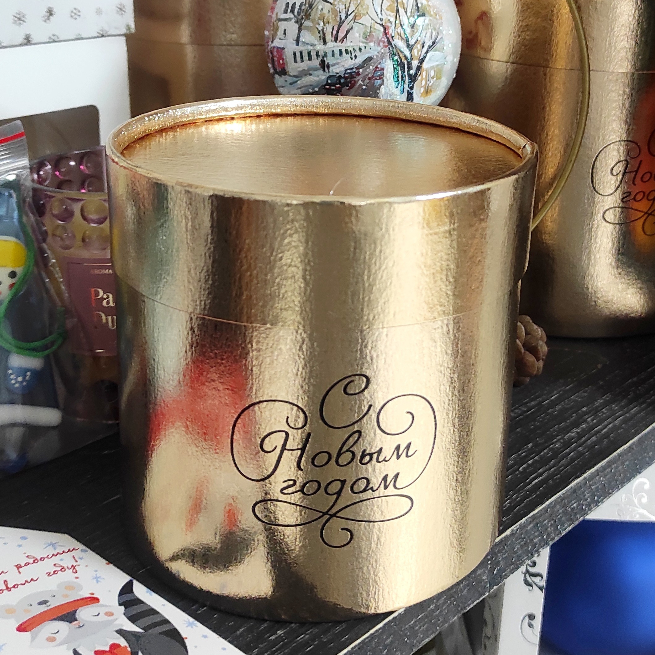 Елочный шар с росписью-Ваш лучший подарок на Новый Год. Арт-вечеринки и мастер-классы в Москве для взрослых и детей