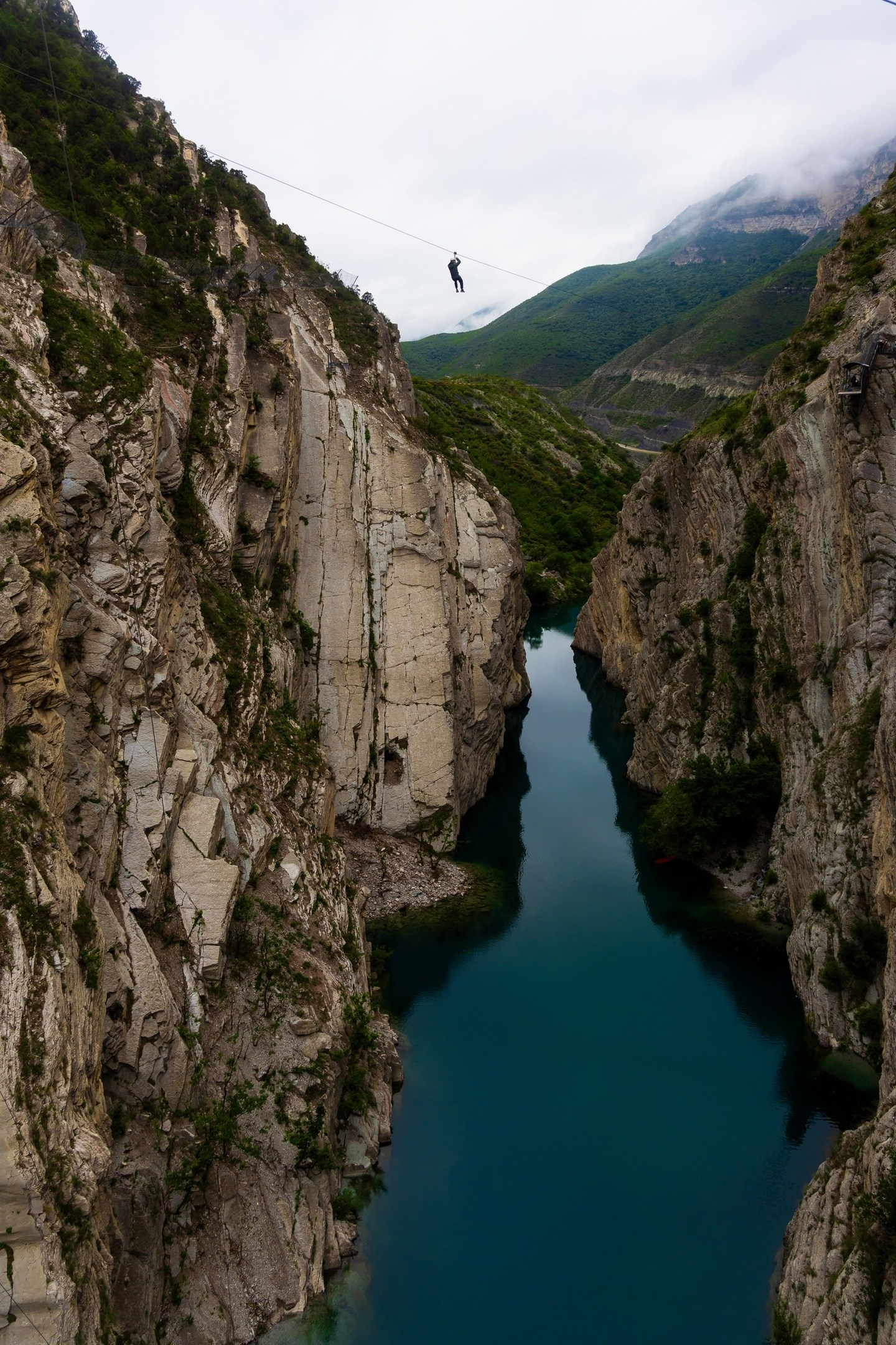 35 Awards «Одинокие объекты». Photomantis