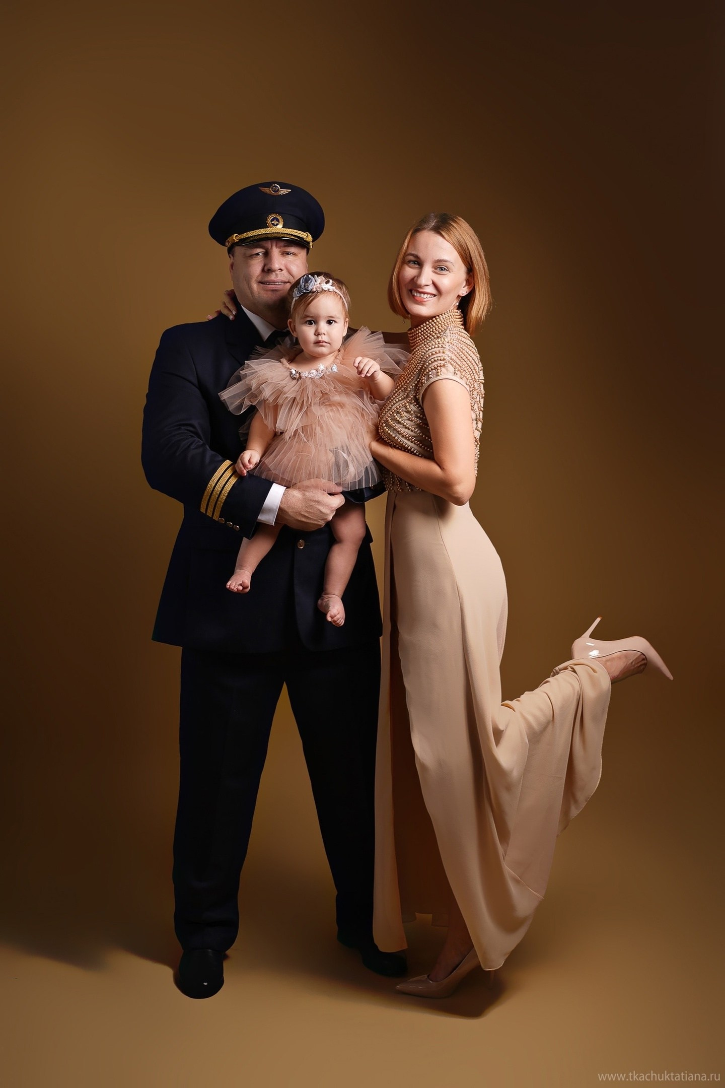 Семейная фотосессия. Фотограф новорожденных беременных в Тюмени Ткачук Татьяна