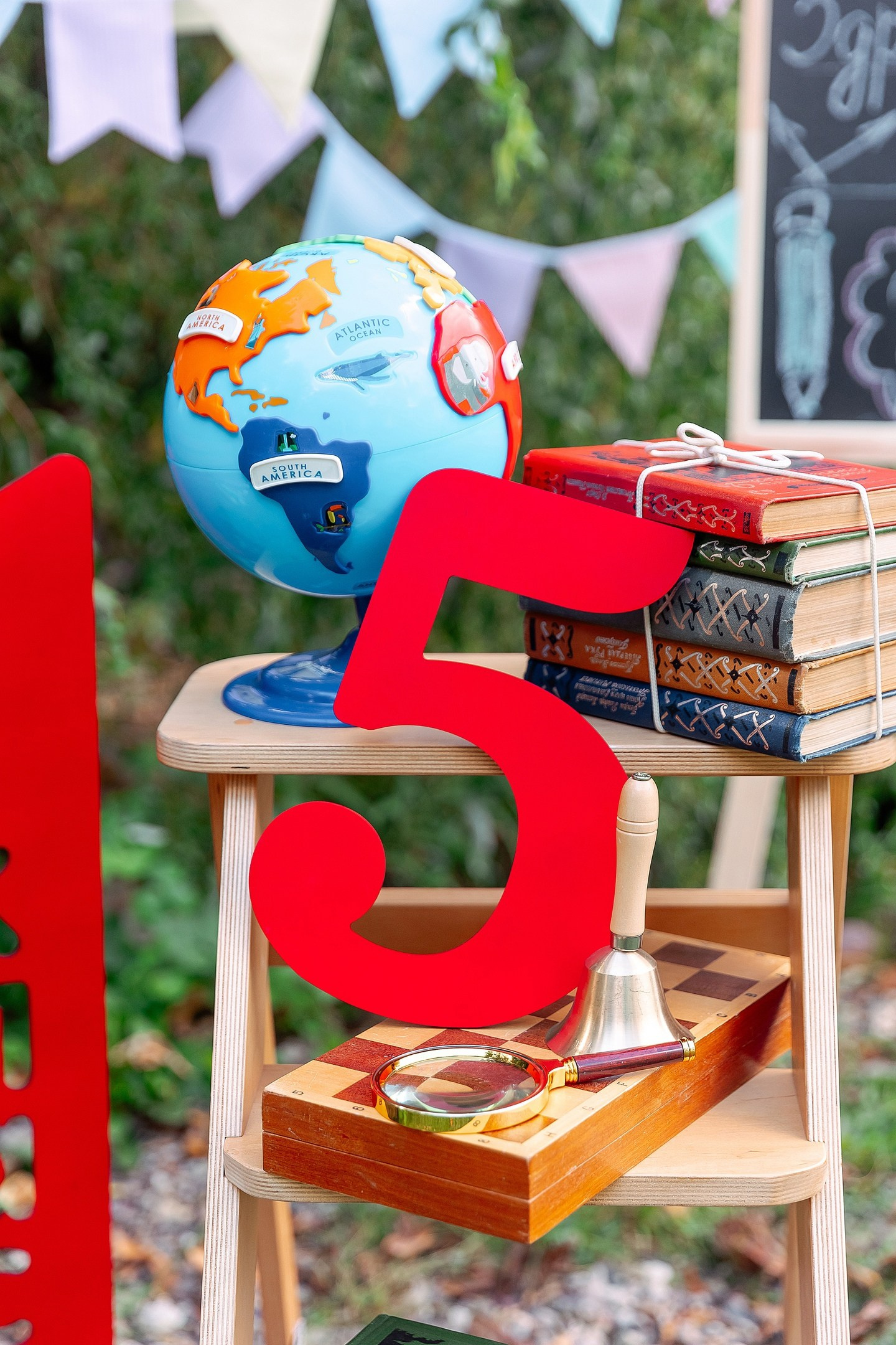 Фотопроект «Здравствуй, школа». Фотоальбомы для выпускников школ и детских садов в Республике Алтай и за её пределами