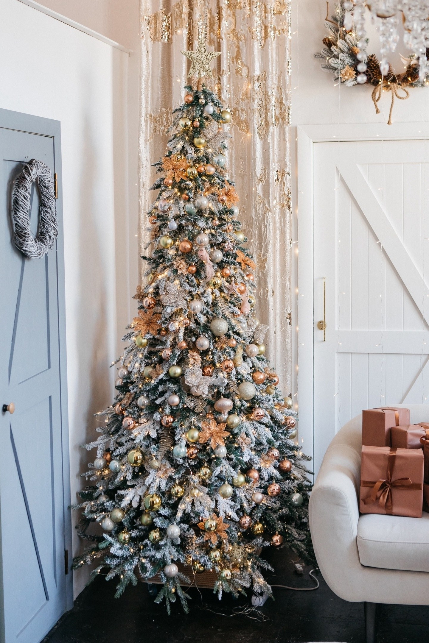 Фотостудии с новогодним интерьером 2024-2025. Детский и семейный фотограф в Екатеринбурге