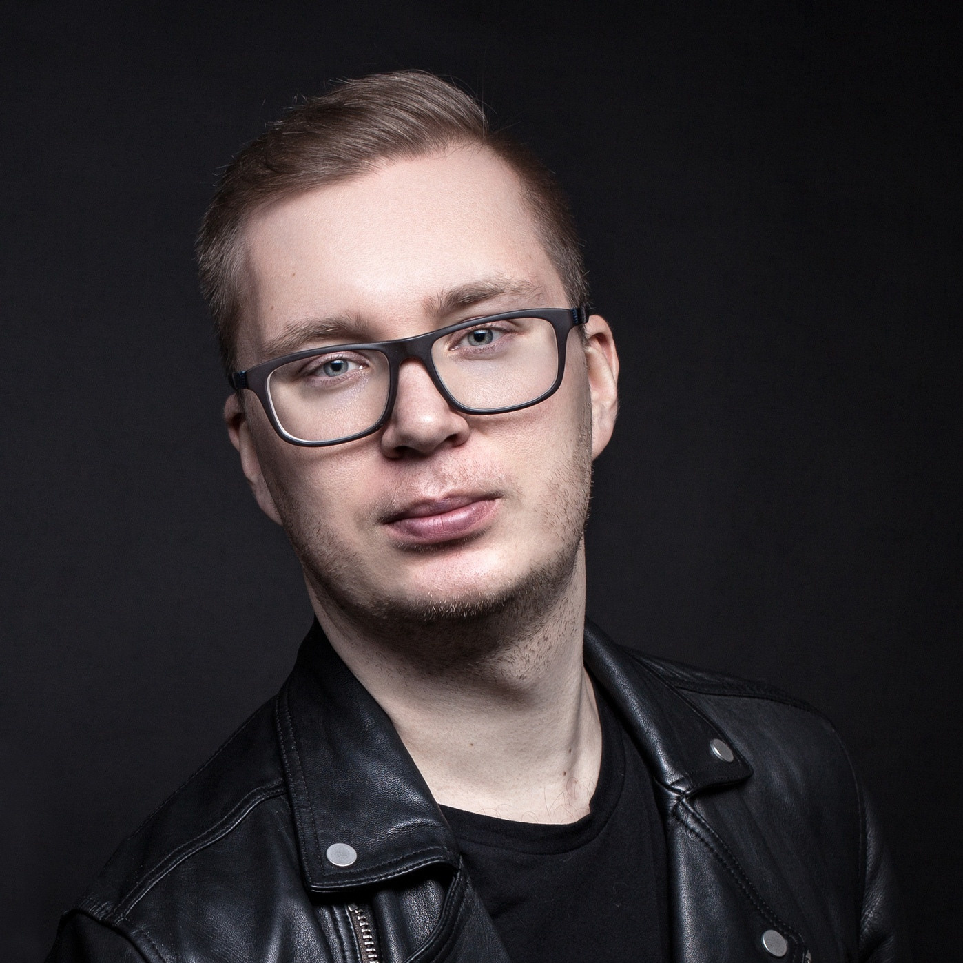 Клиенты. Эксперт в музыкальном бизнесе — Виталий Хвалеев (Moonbeam)