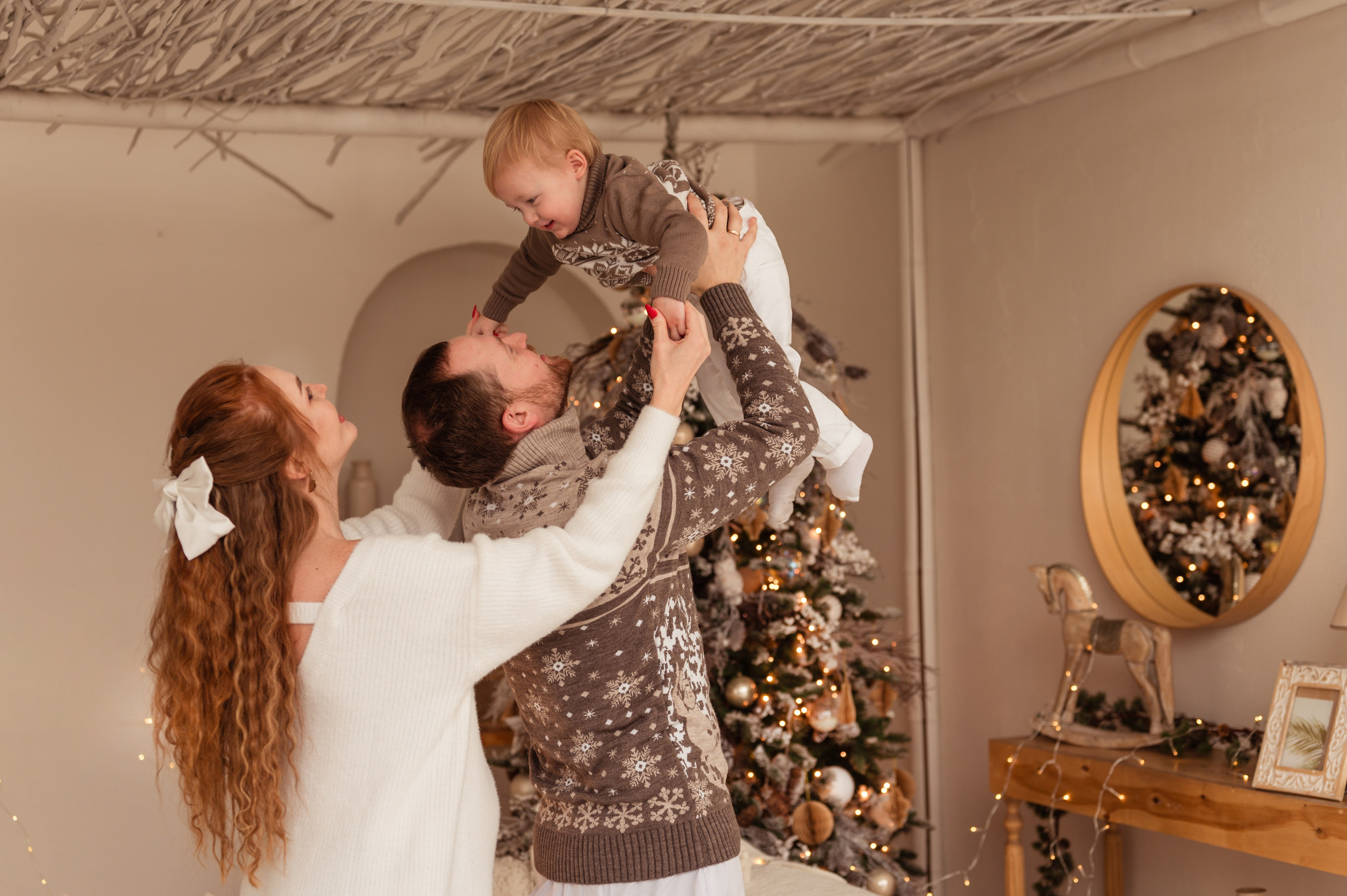 НОВЫЙ ГОД 25/26. Алина Полонейчик, фотограф в Москве в стиле минимализм