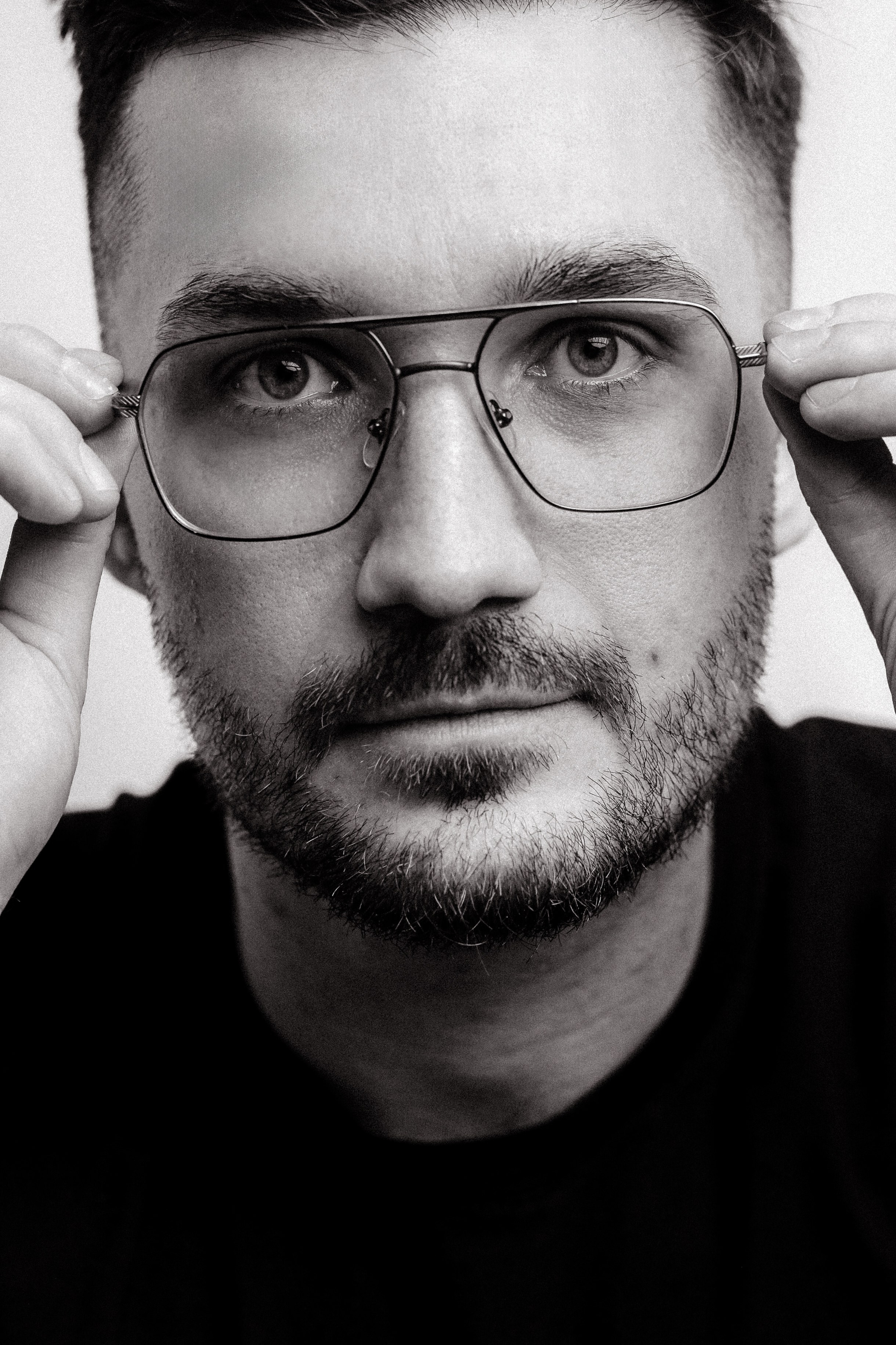 Фотосессия в Таганроге — черно-белый портрет с характером | Антон Бакарюк