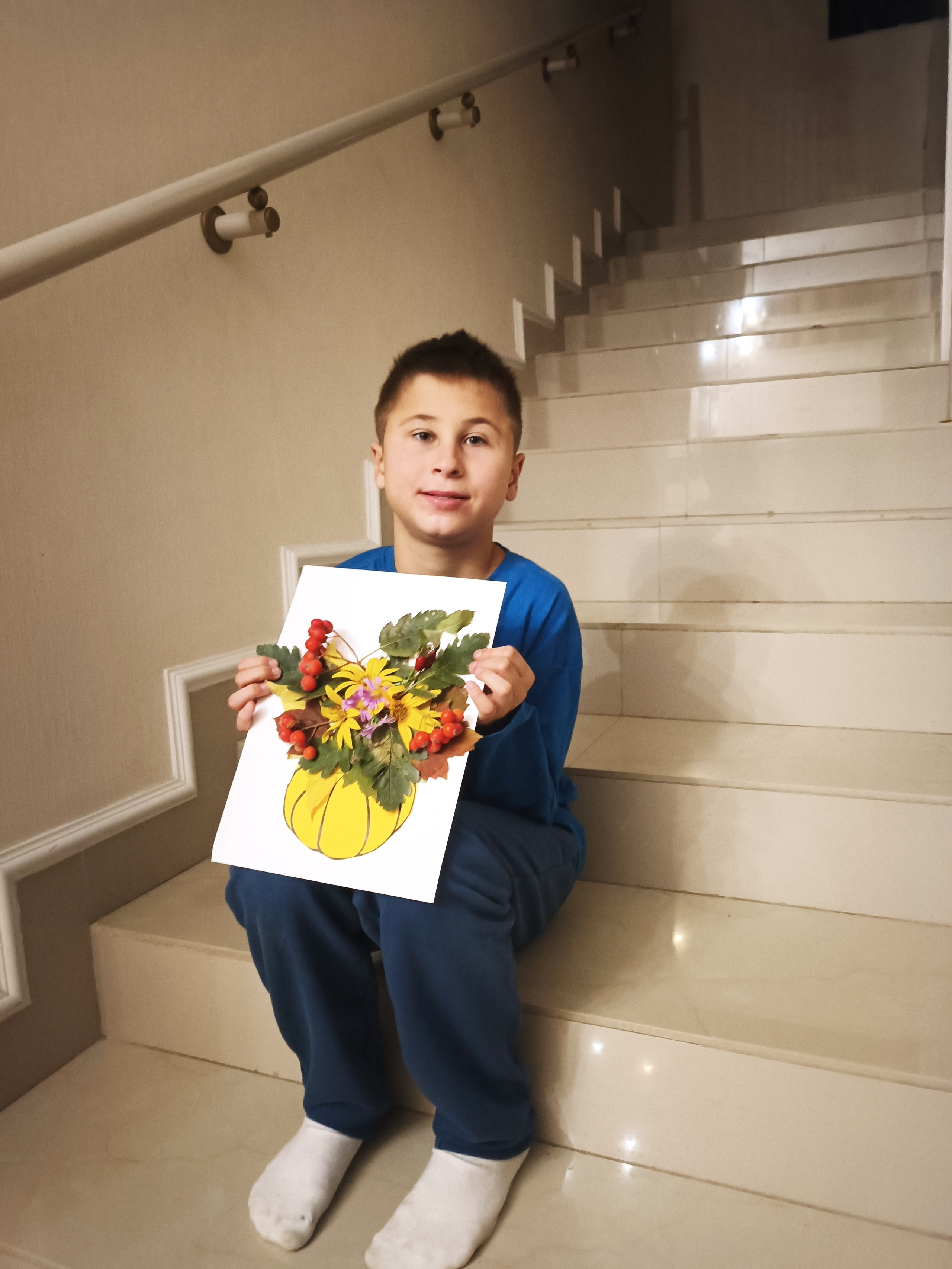 Выставка работ детей «Золотая осень». АНО «Центра социальных проектов «Путь в большой мир»