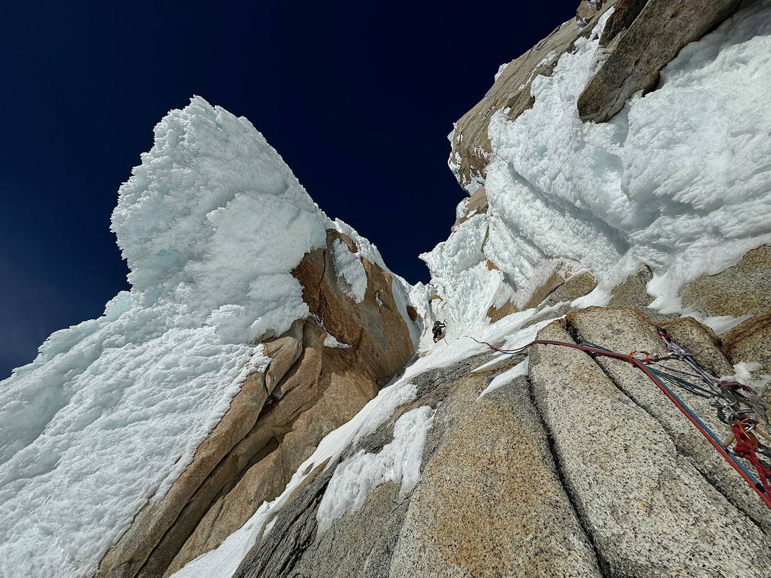 French all-women team have climbed Filo Sureste route on Cerro Torre. “Steel Angel”: women’s climbing award