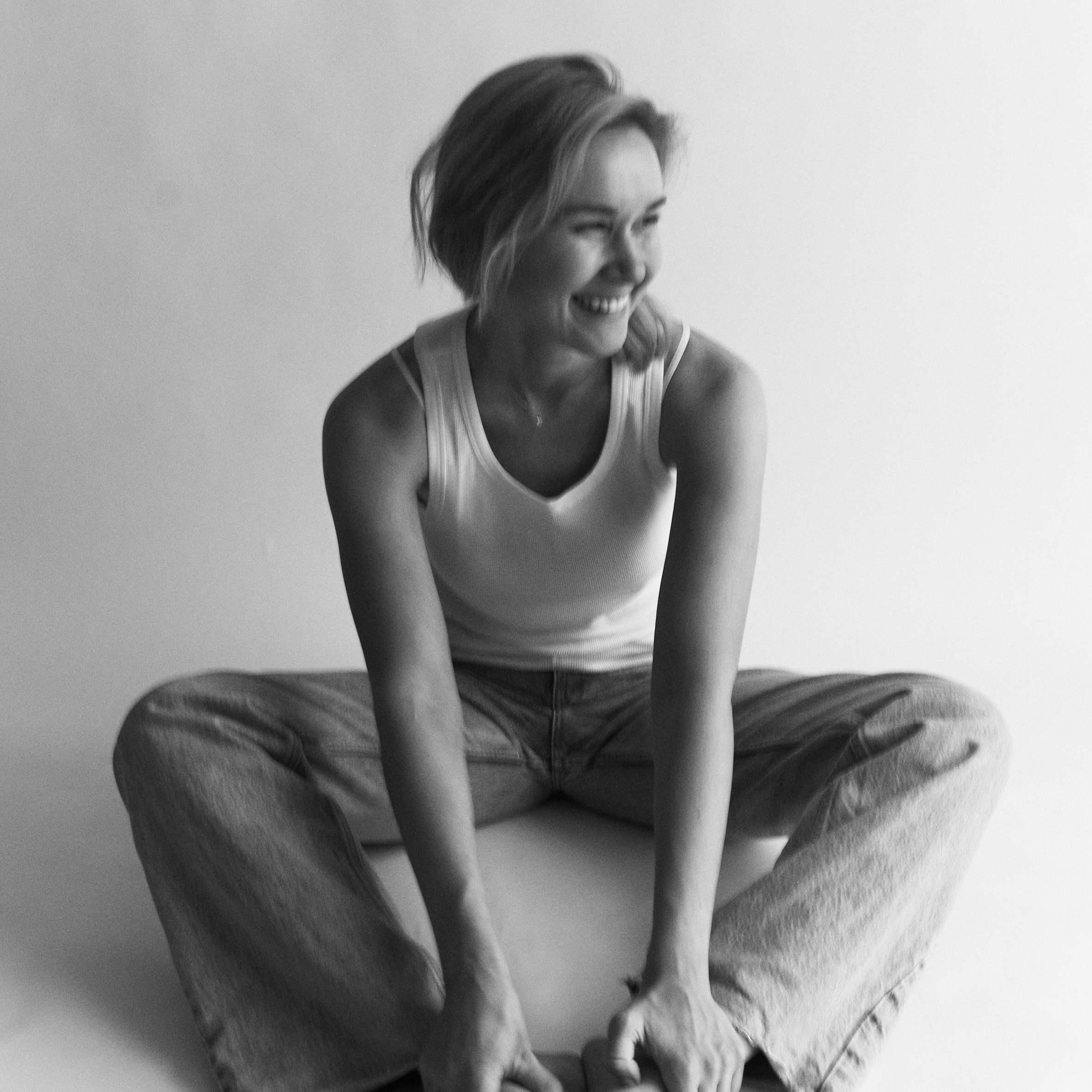 Контакты. Фотограф Анастасия Чеботарева