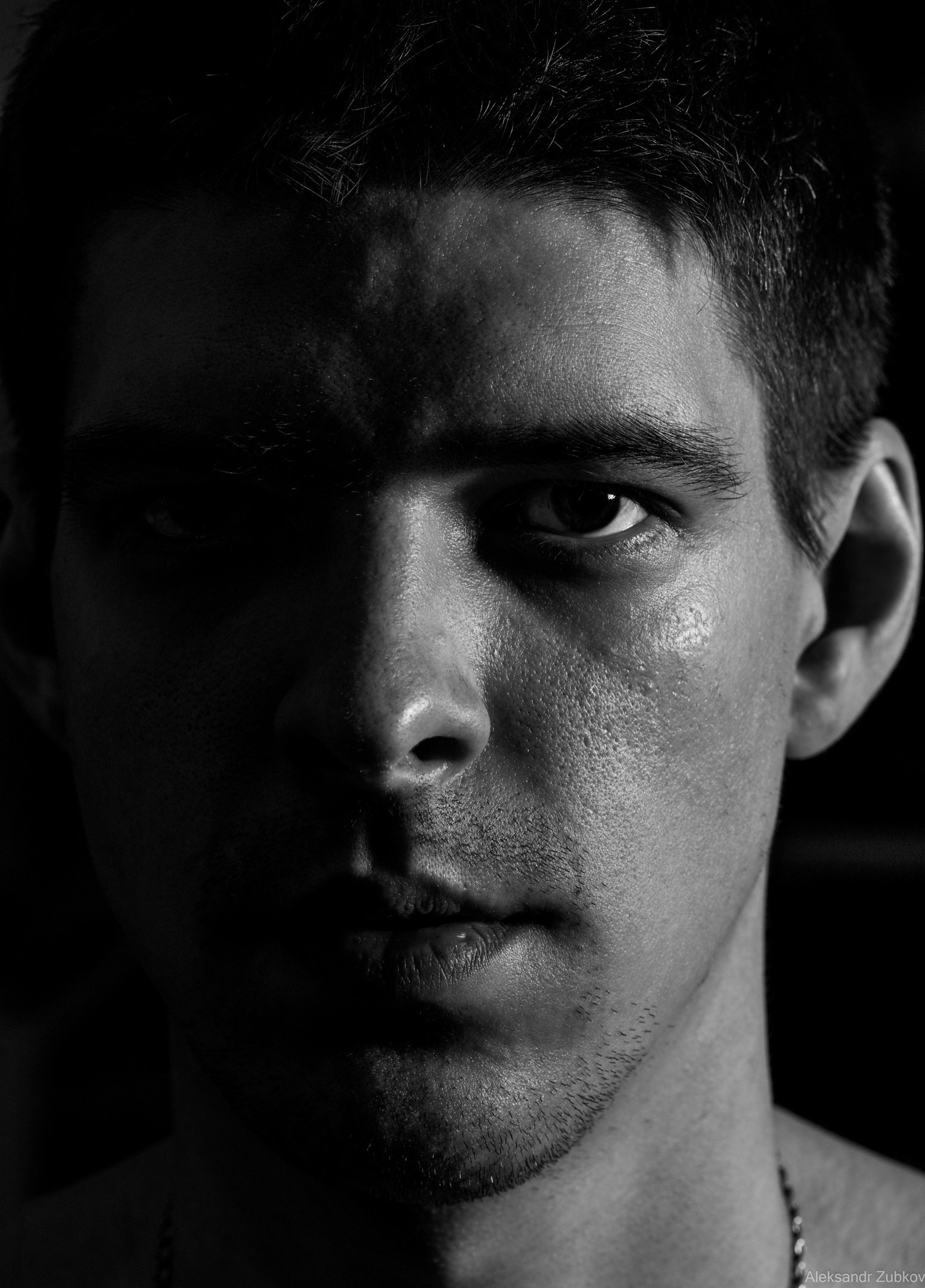 Крик души. Портретный фотограф в Москве Александр Зубков