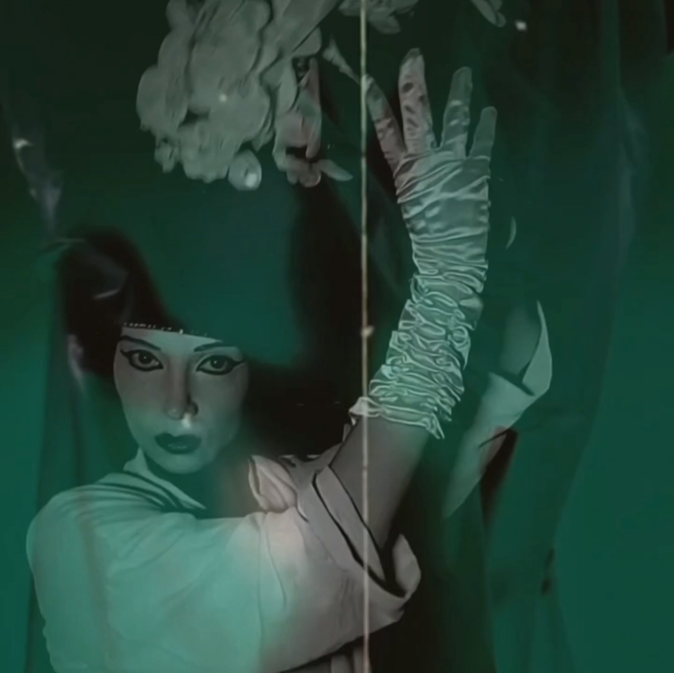 Gary Thomson. Yulia Yurchevskaya | Art Director & Visual Visionary
