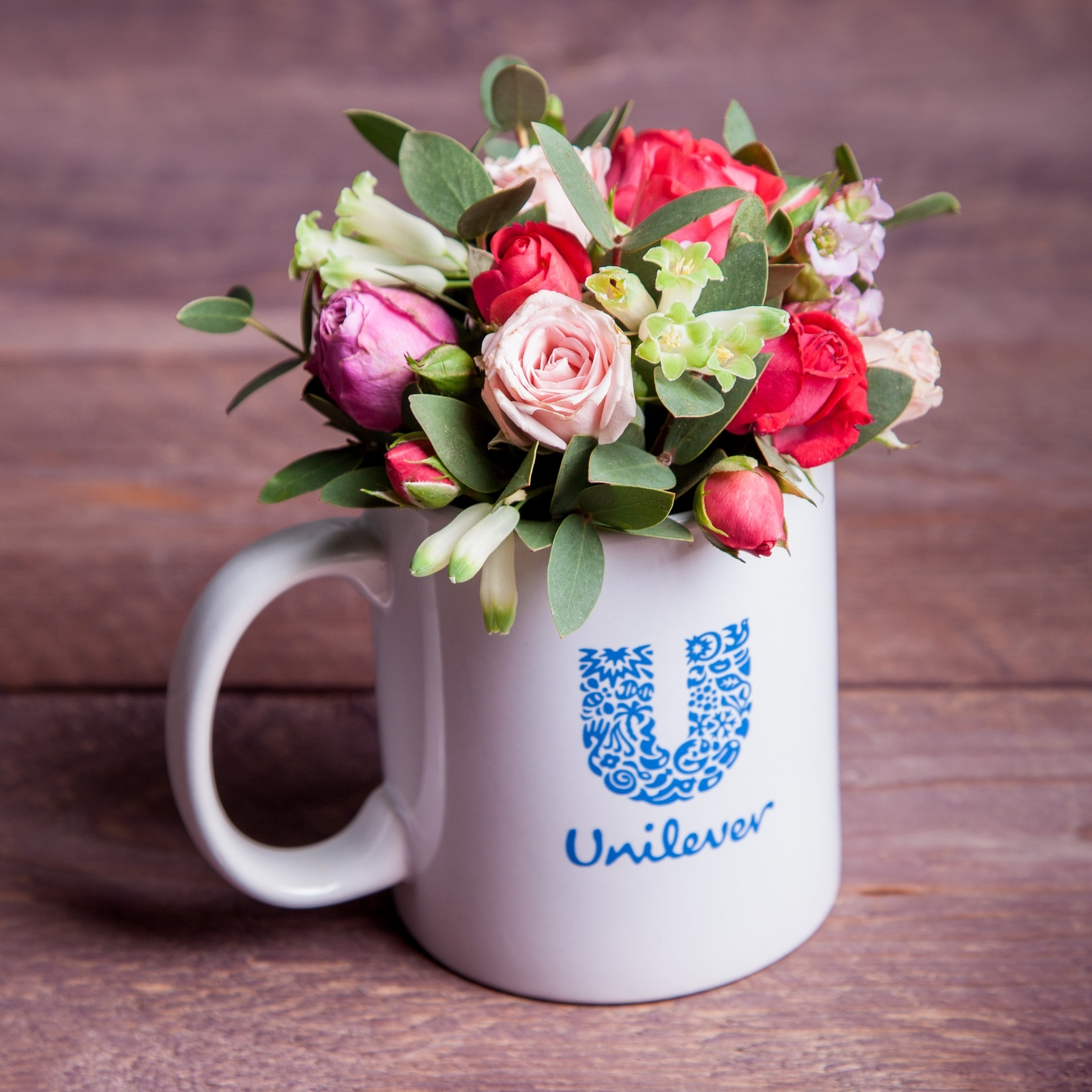 Композиция в чашке. Флорист Маргарита Гладкова