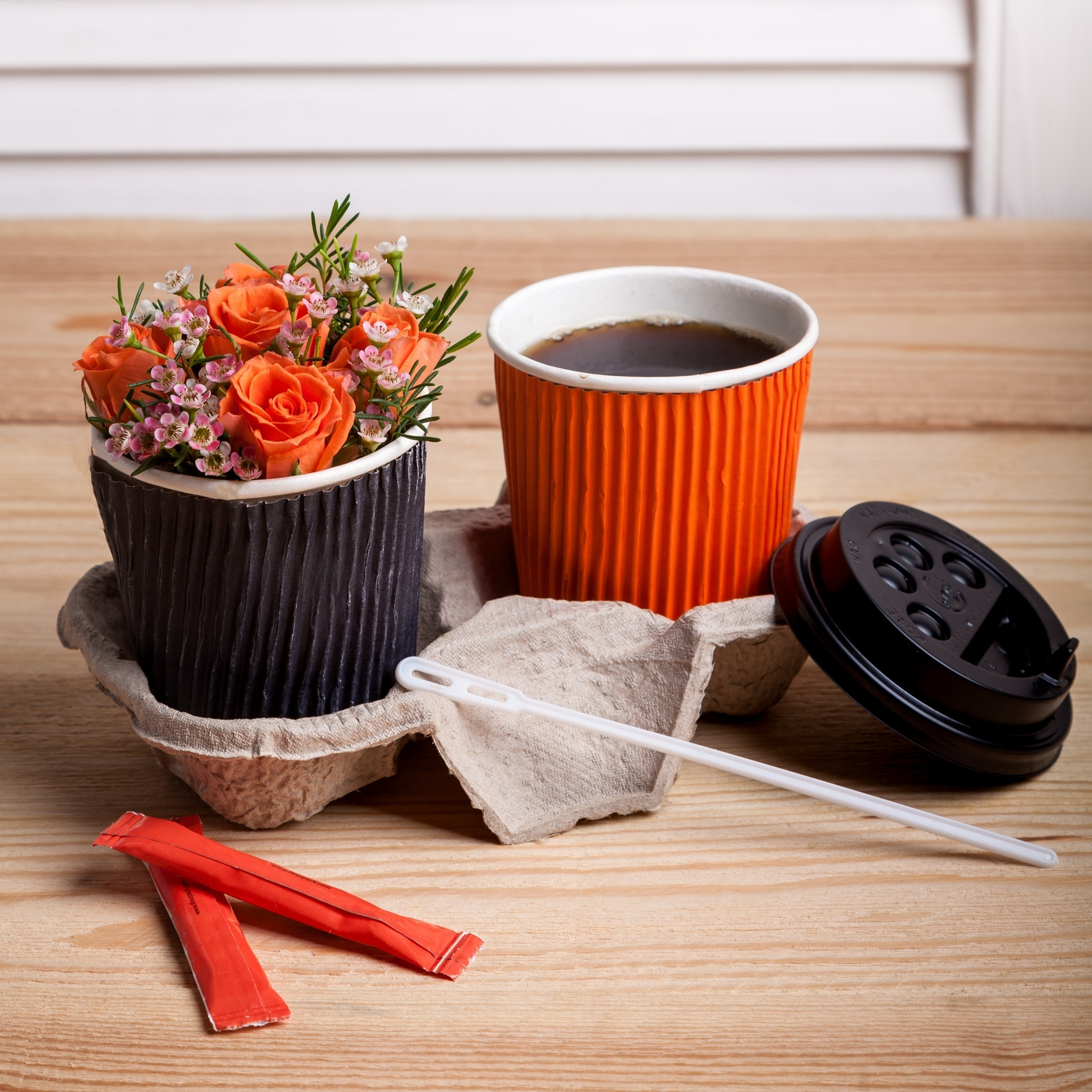 Композиция в кофейном стакане. Флорист Маргарита Гладкова