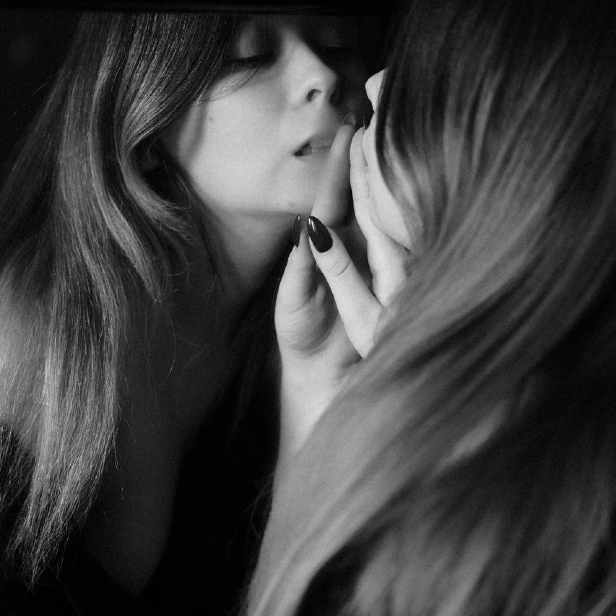 Контакты. Ню фотограф в Москве и Новосибирске. Дарья Somnium