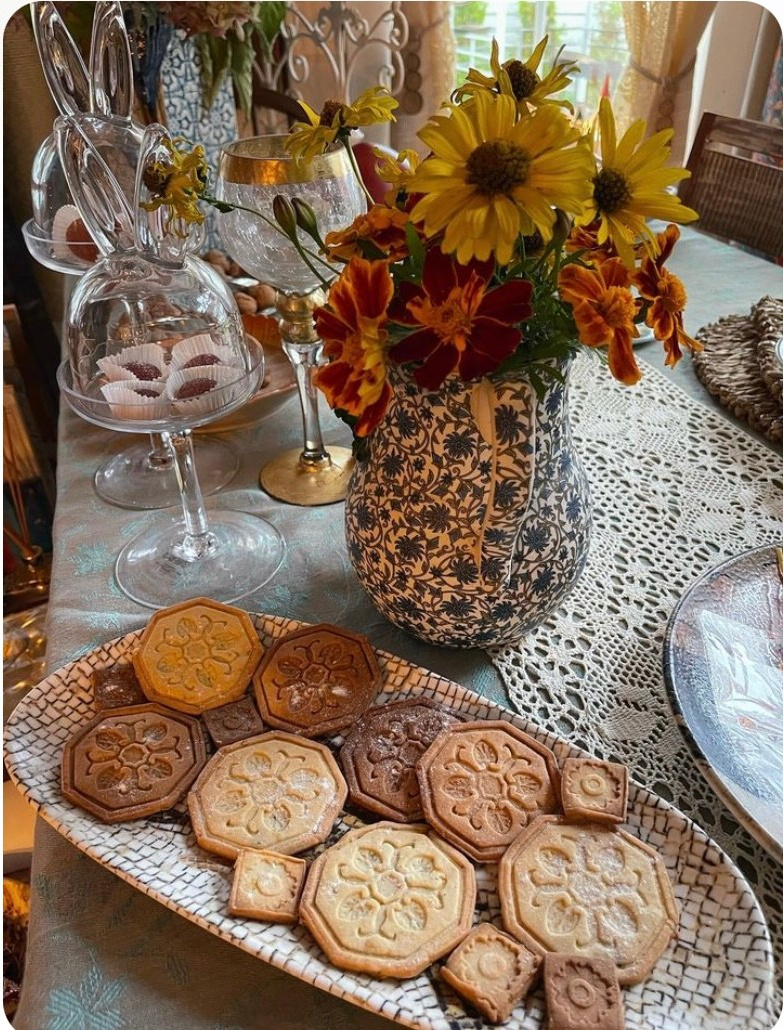 Форма для печенья № 3. Метлахская плитка парадных Санкт-Петербурга