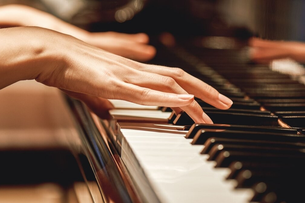 Онлайн. Обучение игре на фортепиано