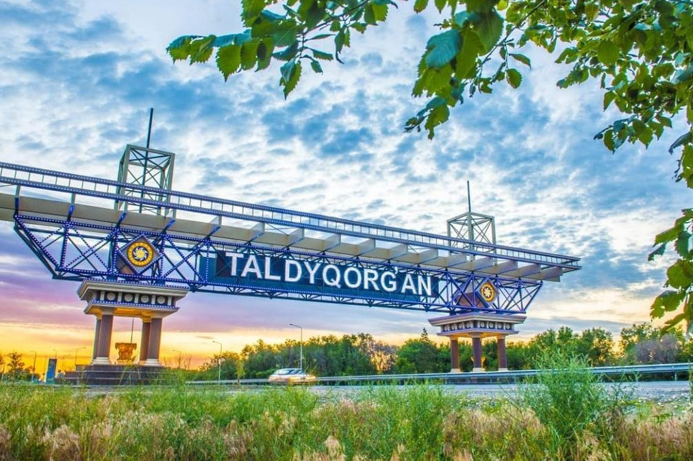 Лучшие трансферы в Алматы в 2026 году — групповые и индивидуальные трансферы с водителем на русском и английском языке