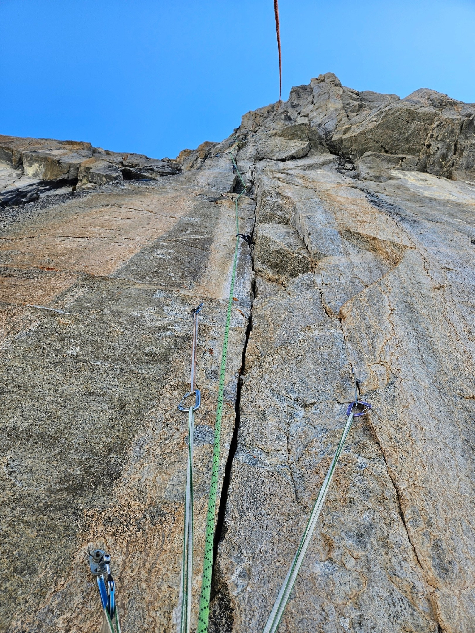 The First All-Female Ascent on Chegem Peak’s NE Face via Forostyan Route, 6A. “Steel Angel”: women’s climbing award