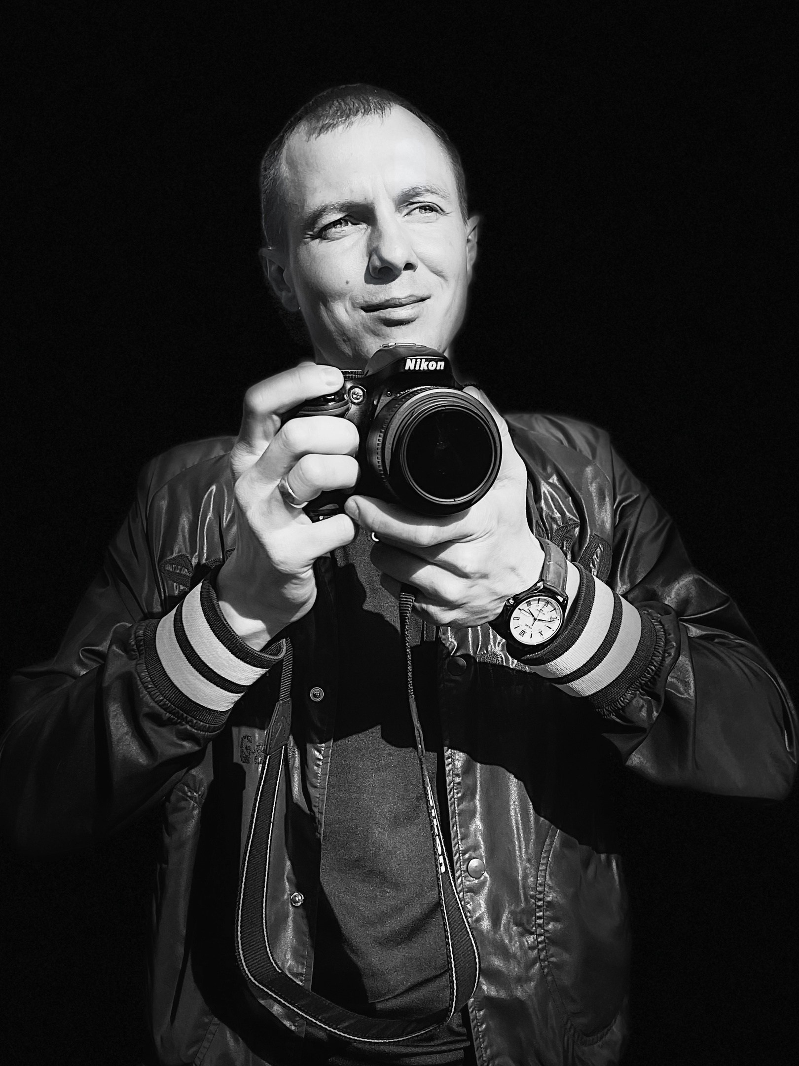 Фотосессия собак на черном фоне в Нижнем Новгороде. Фотограф Макс Огурцов в Нижнем Новгороде