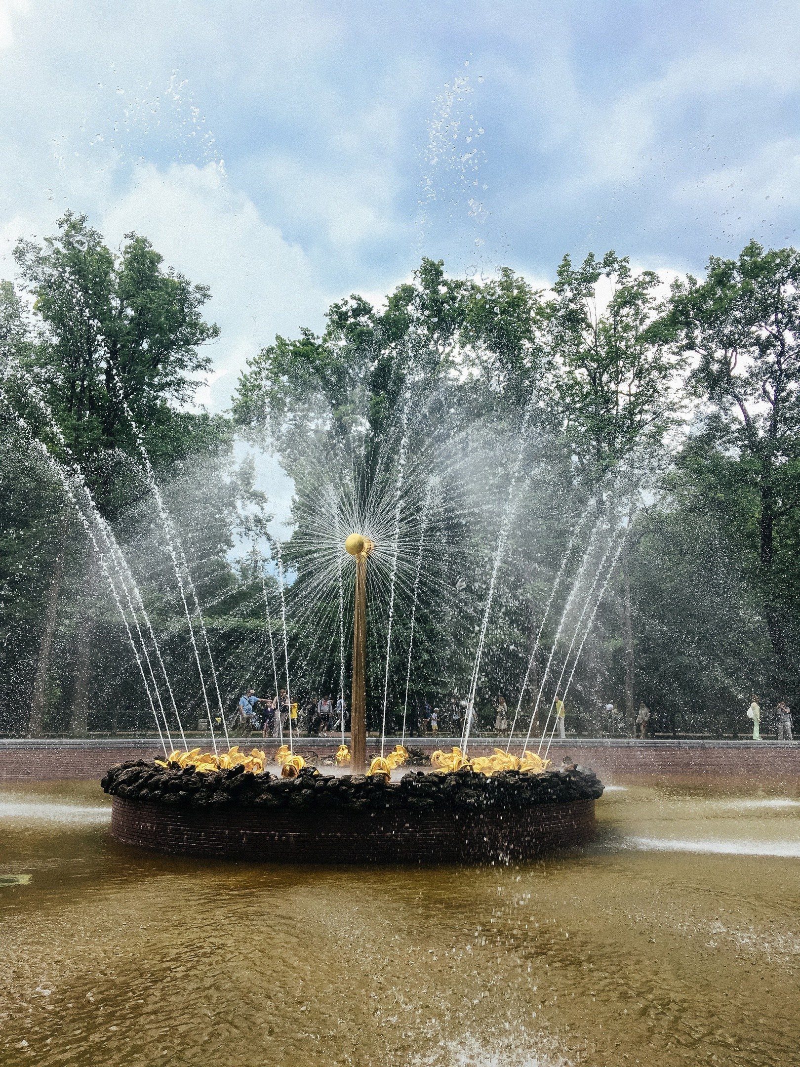 Петергоф. Пуск фонтанов