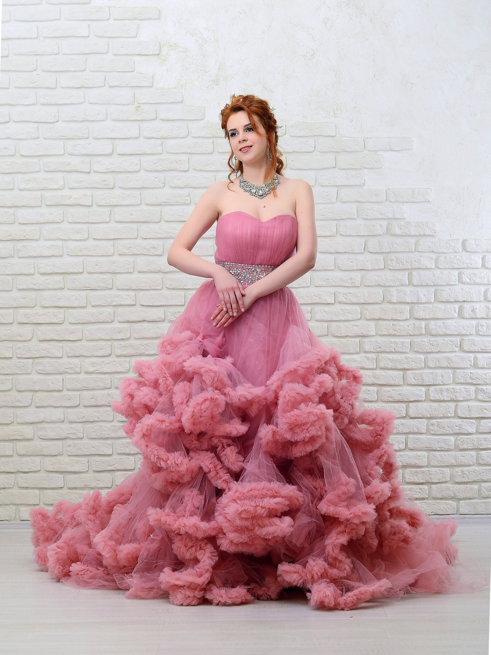 Платья в Аренду. Интерьерная Фотостудия Москве