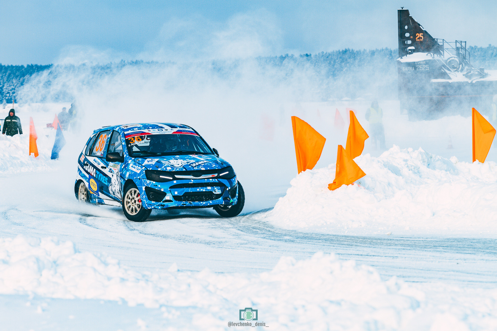 Третий этап чемпионата России по ледовым гонкам. Фотограф Левченко Денис