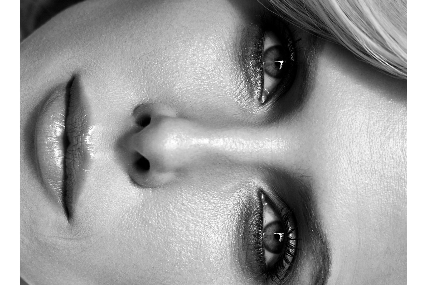 Услуги. Фотограф актерского портфолио Юлия Корытов