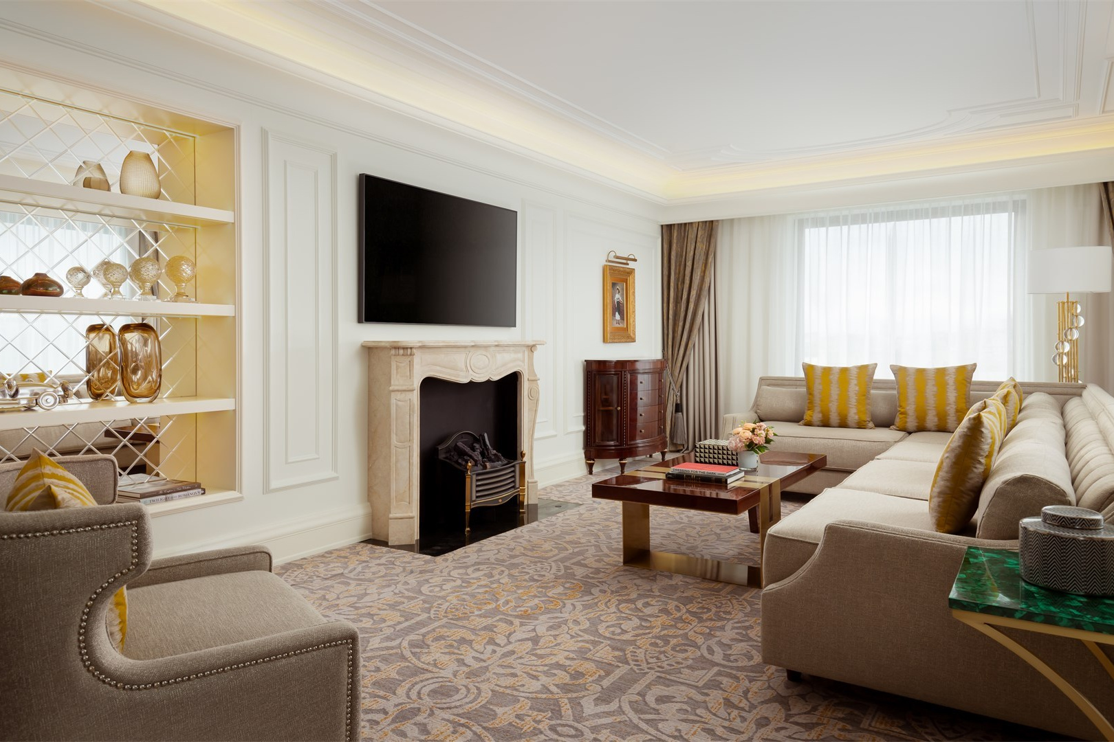 Hotel booking services in Moscow and across Russia for luxury and business travel