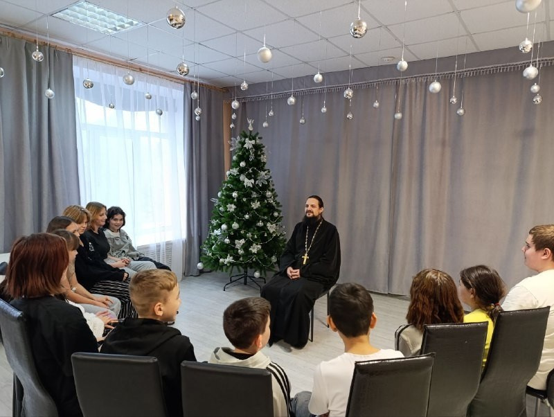 Клирик благочиния рассказал детям о святителе Николае. Северное благочиние Саратовской епархии