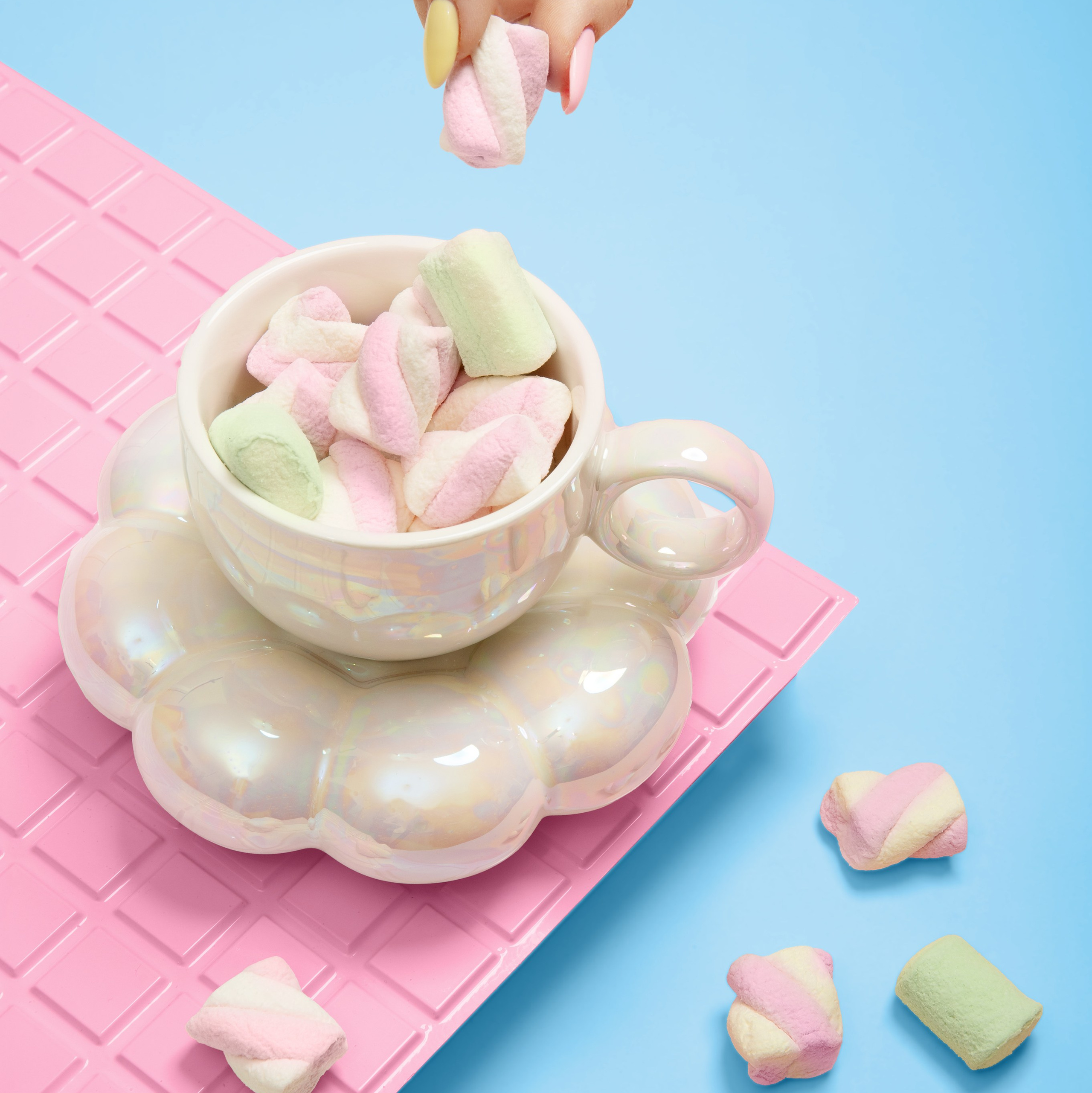 Предметный фотограф в Москве Мария Игнатенко. Нейрофото, ретушь, сет-дизайн