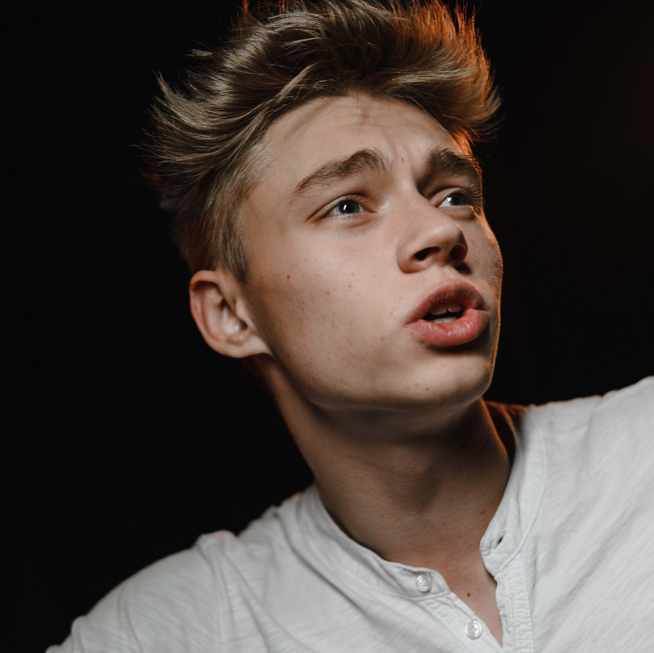 Актеры Донецкого Нового театра. ДОНЕЦКИЙ НОВЫЙ ТЕАТР