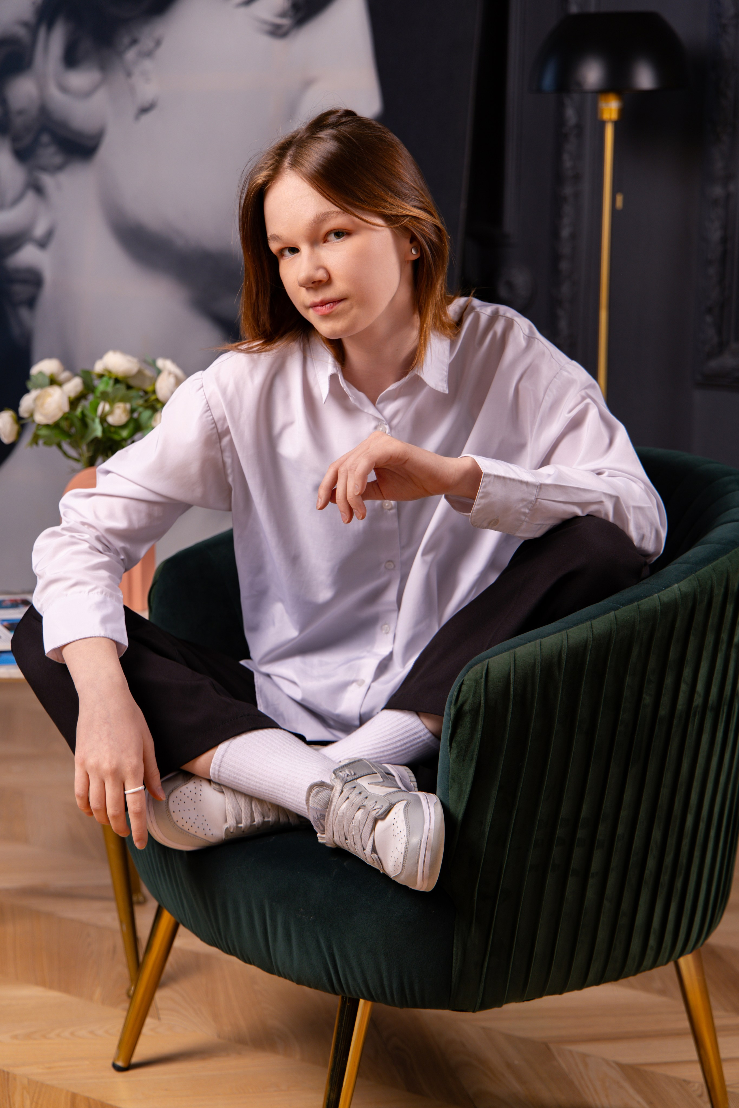 Фотосессия 11 класса в студии «SKYPOINT STUDIO». Фотограф и видеограф Софья Бурляева в Санкт-Петербурге