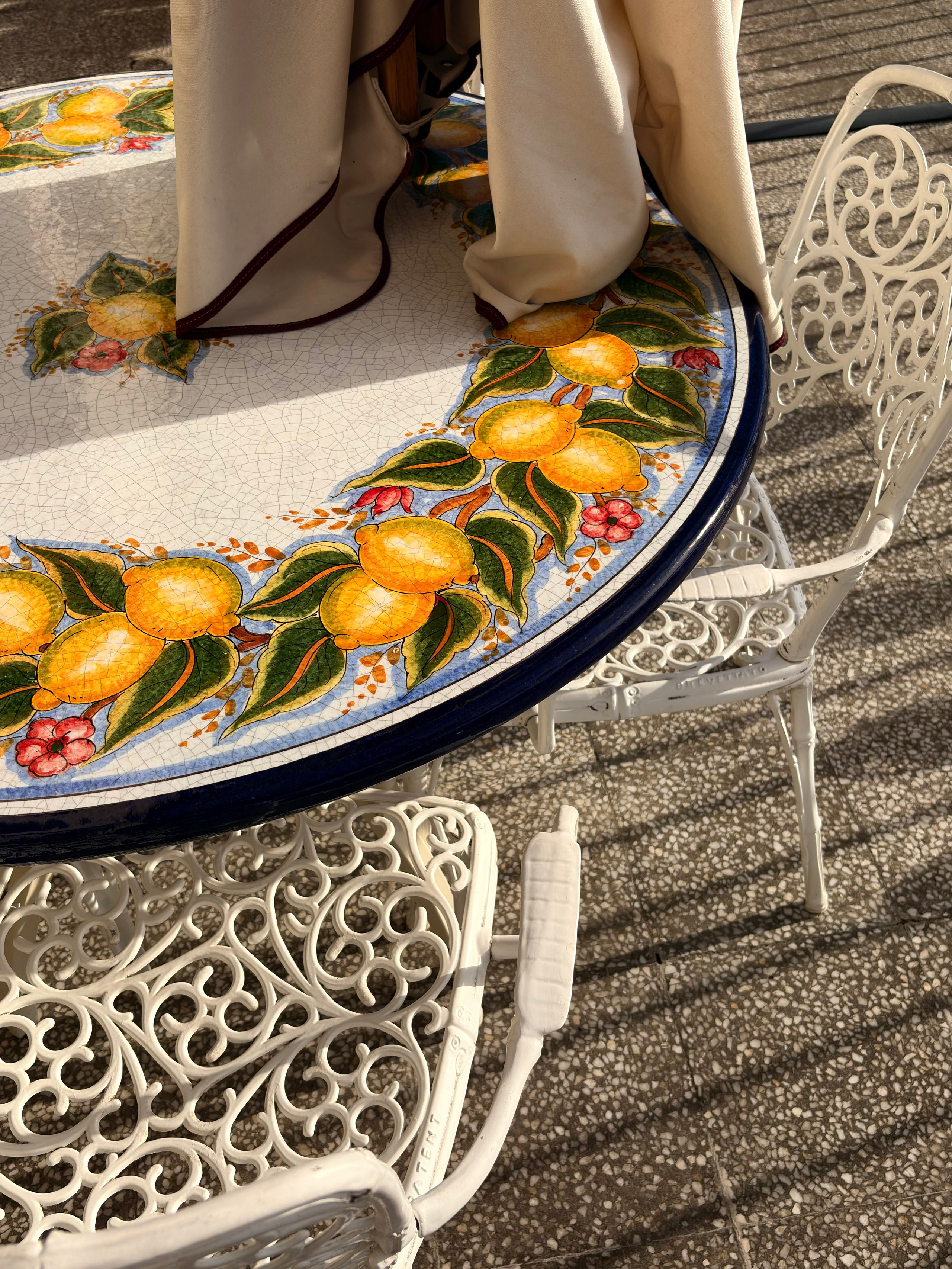 Красивые места для фотосессии в Сочи, Адлере, Красной поляне. Фотограф для женщин и мужчин, контента для бизнеса в Сочи, Адлере, Красной поляне, Розе Хутор