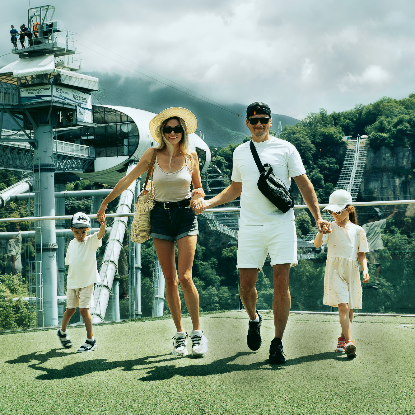 Главная. Фотограф в Сочи Елена Лисотина. Фототуры в Сочи