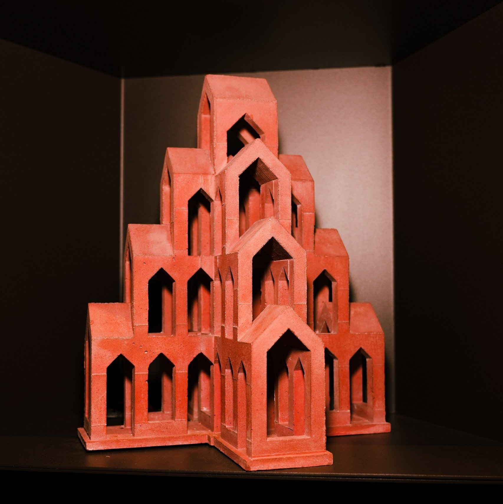 Кирилл Филатов Скульптура «Красный дом». Декор для дома