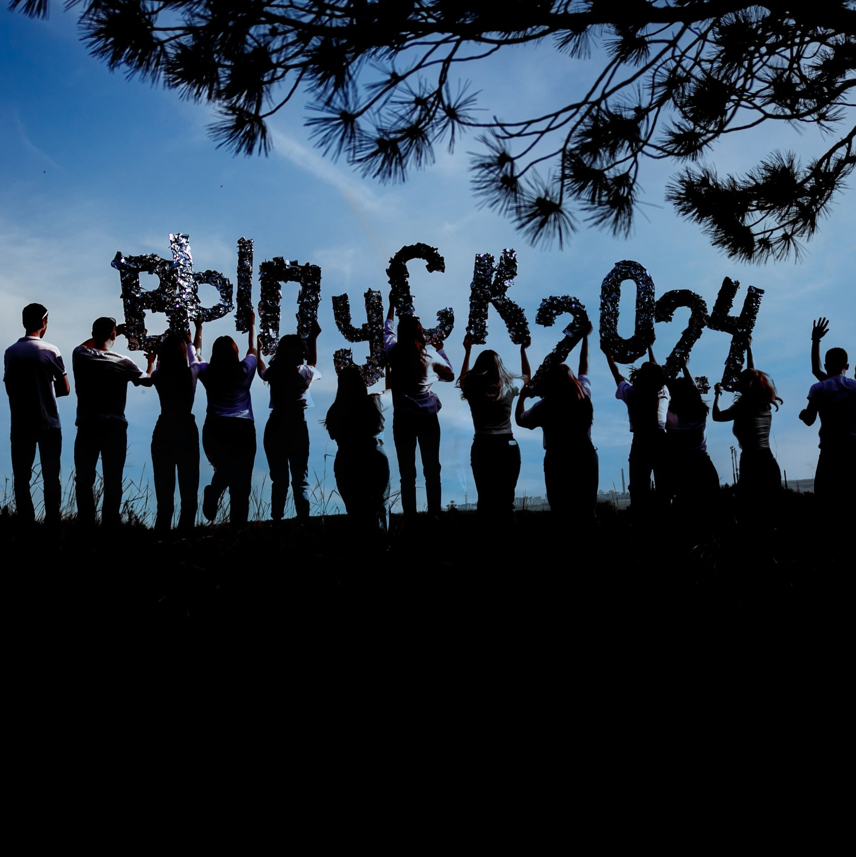 ВИДЫ ШКОЛЬНОЙ ФОТОСЕСИИ. Выпускные альбомы в Донецке и ДНР. Фотограф Донецк и ДНР