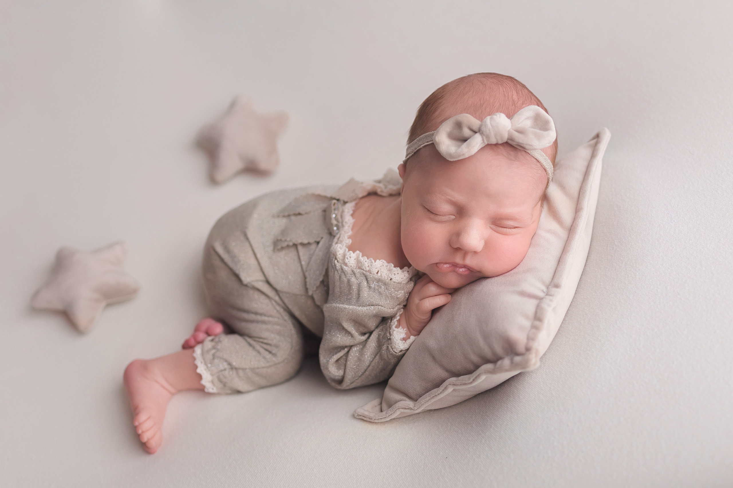 Новорожденный малыш. Фотограф Новорожденных и беременности г. Тюмень