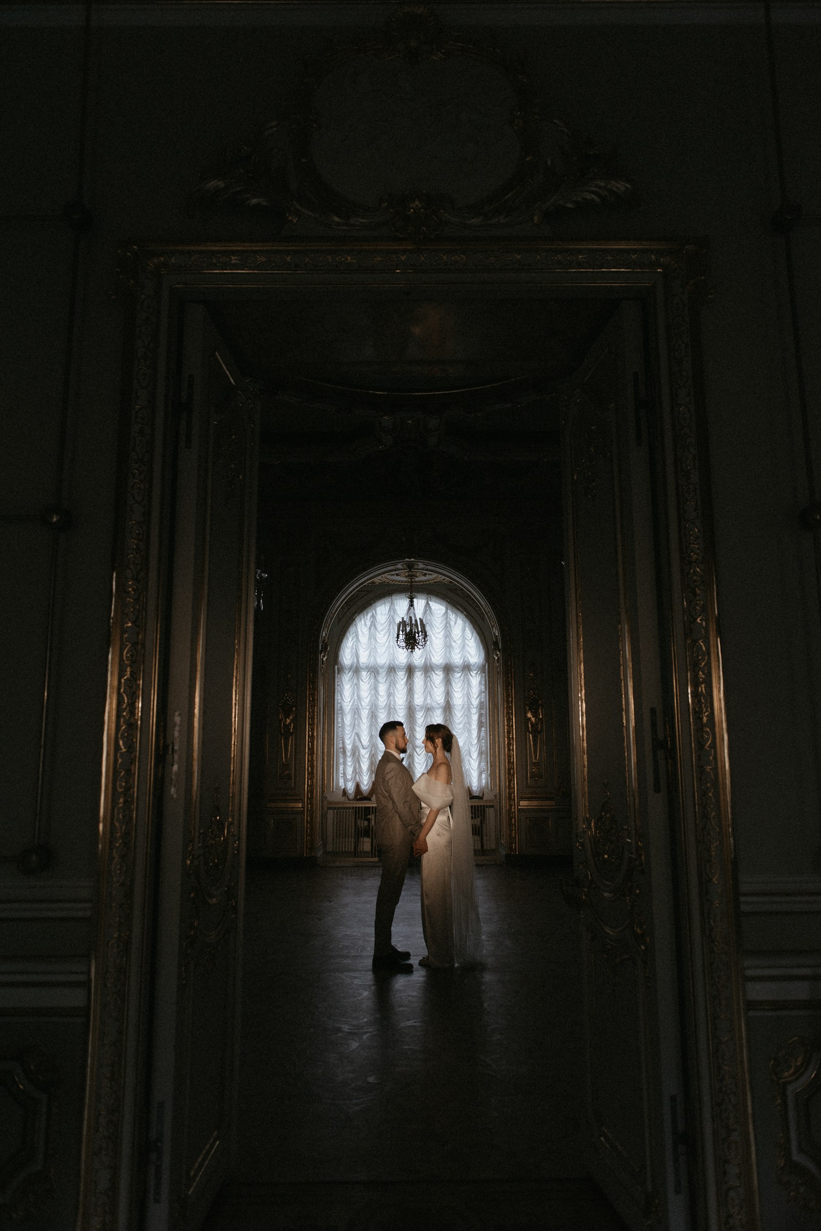 14 дворцов в Санкт-Петербурге для свадебной фотосессии в дождь. Свадебный фотограф в Санкт-Петербурге Венера Ахметова