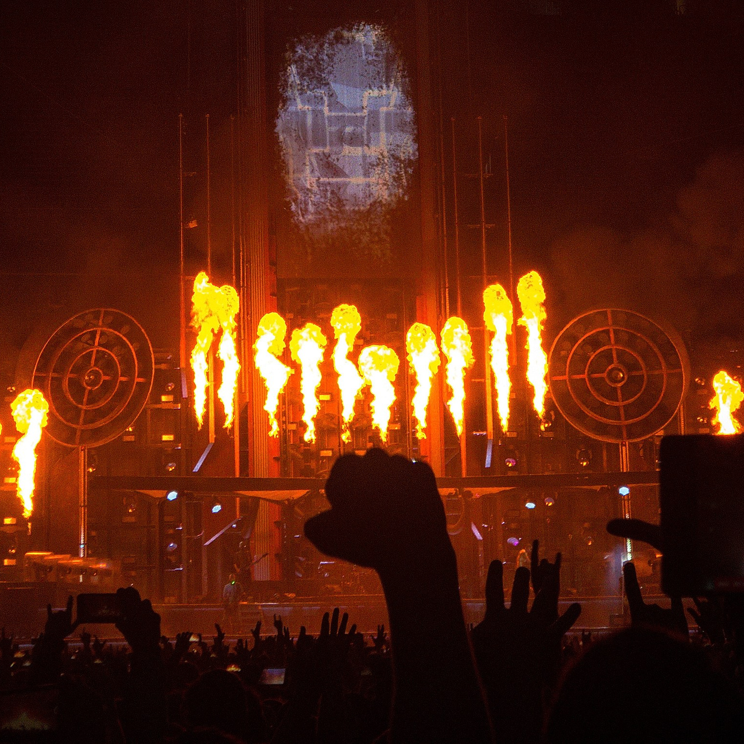 Фотограф и оператор-постановщик в Санкт-Петербурге Беликов Валентин