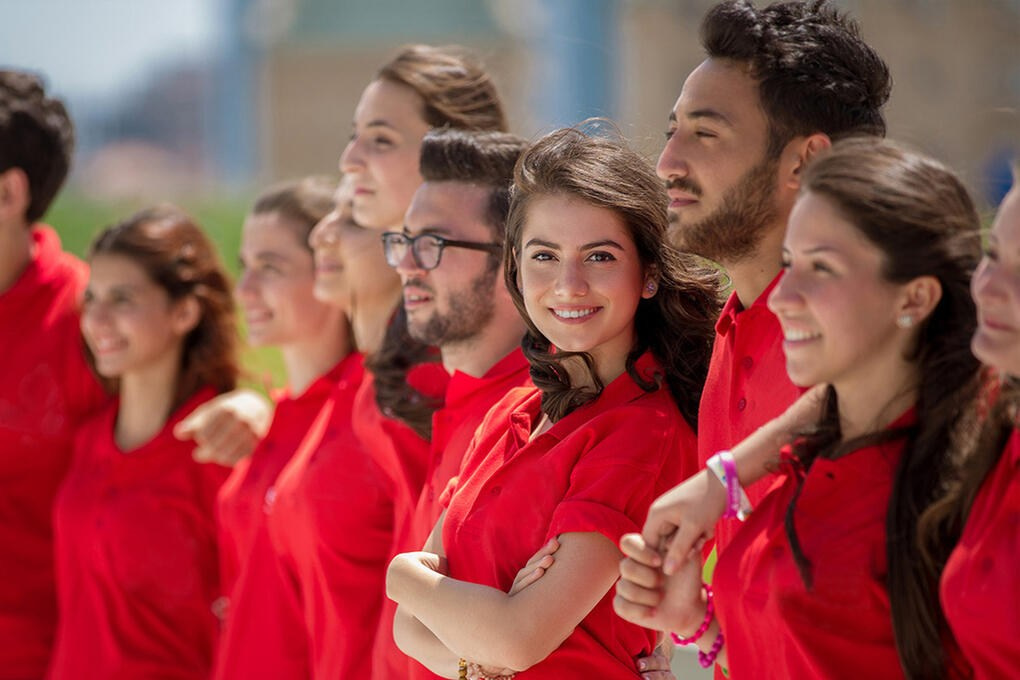 ВАРИАНТЫ СТИЛЕЙ ОДЕЖДЫ (LOOK). Современные Выпускные Альбомы в Ростове-на-Дону