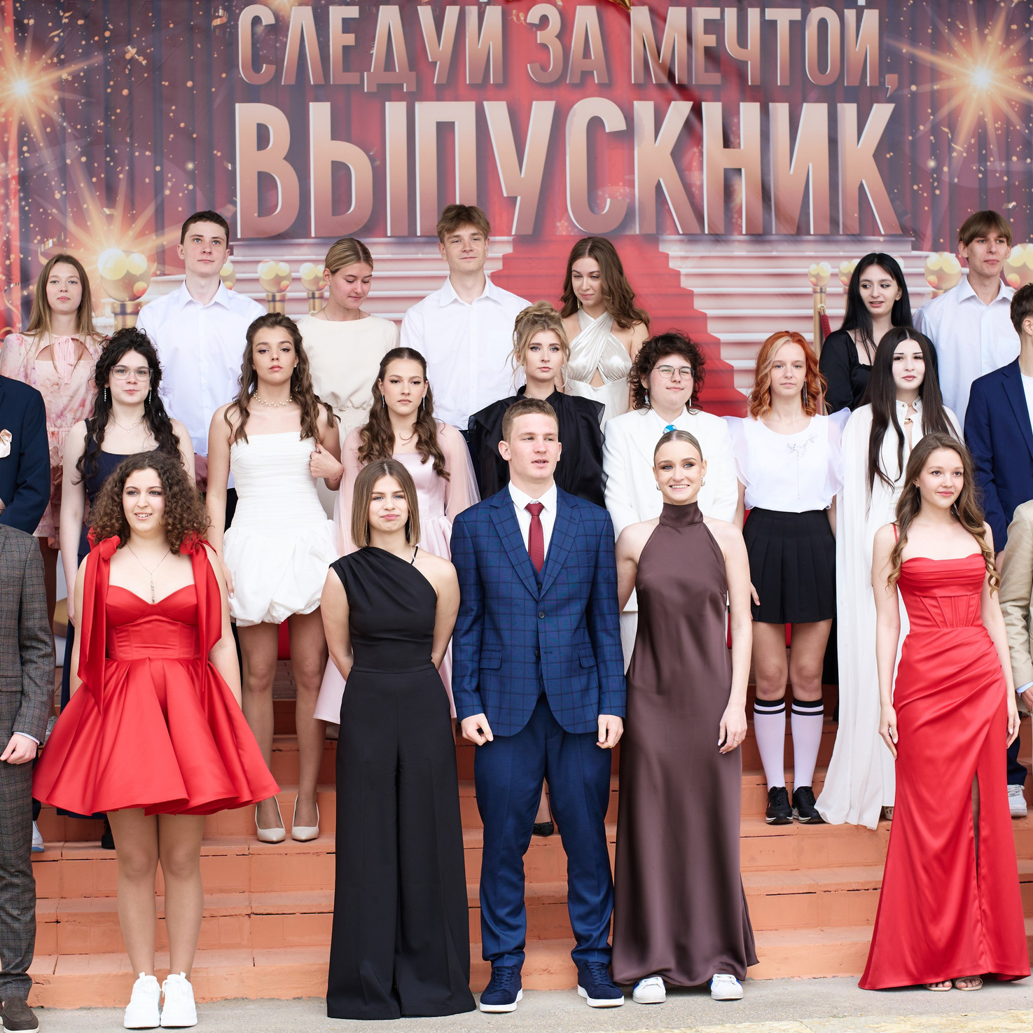 Стильные выпускные альбомы, детские фотосессии, сюжетные фотографии