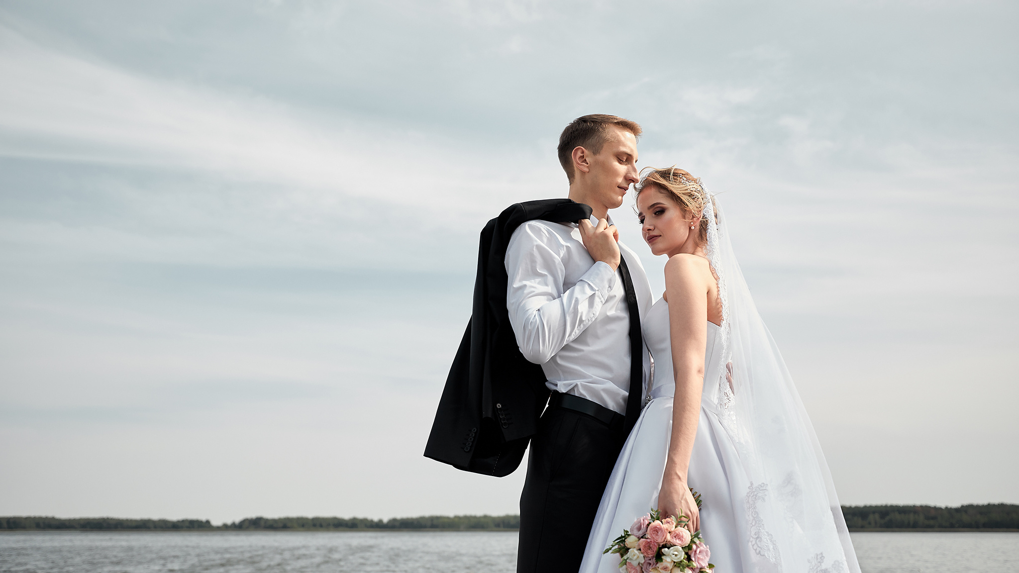 Цены на услуги фотосъемки на свадьбу, семейную съемку, индивидуальную,