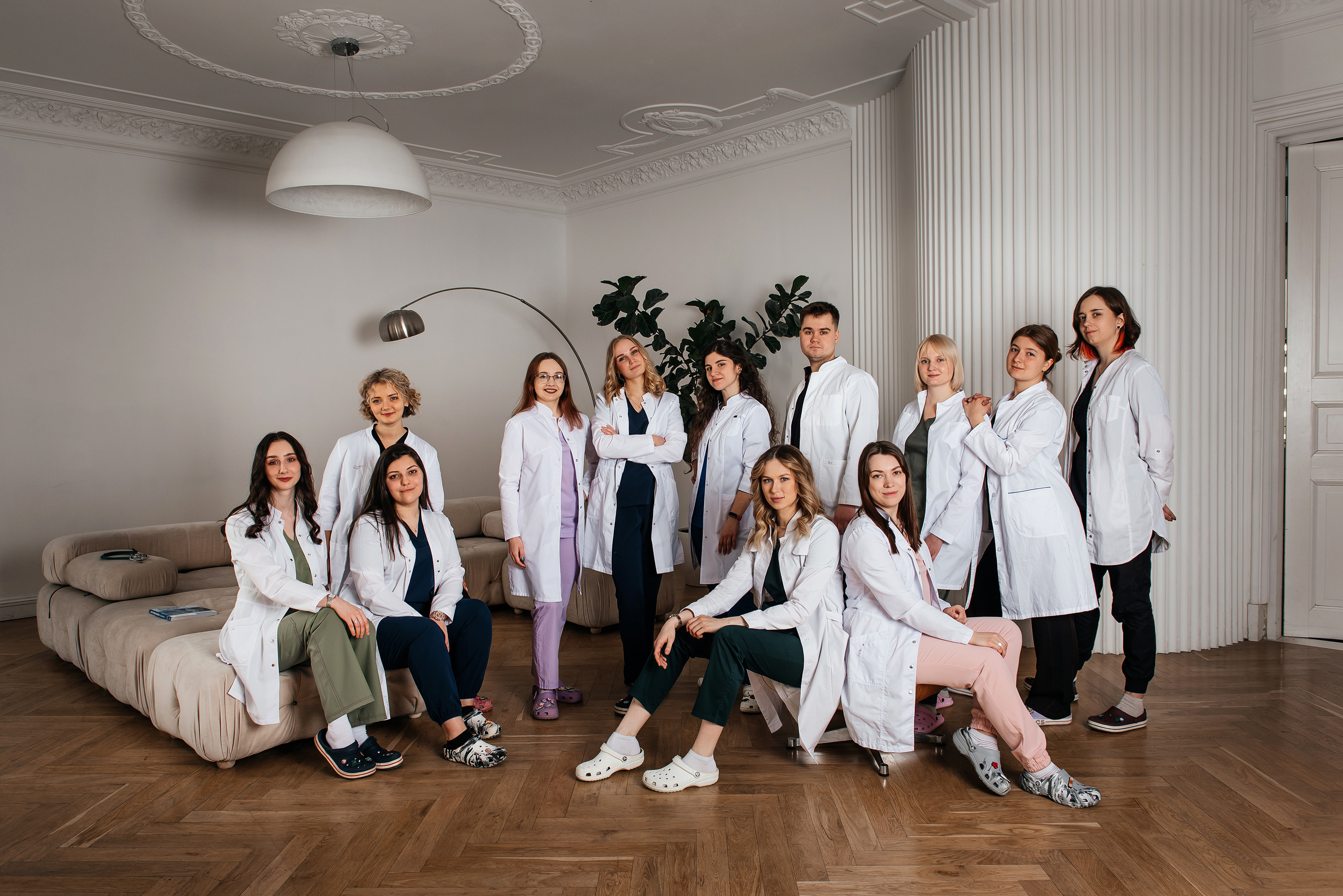 фотосессия в студии для выпускного альбома, фотосессия в студии для выпускников