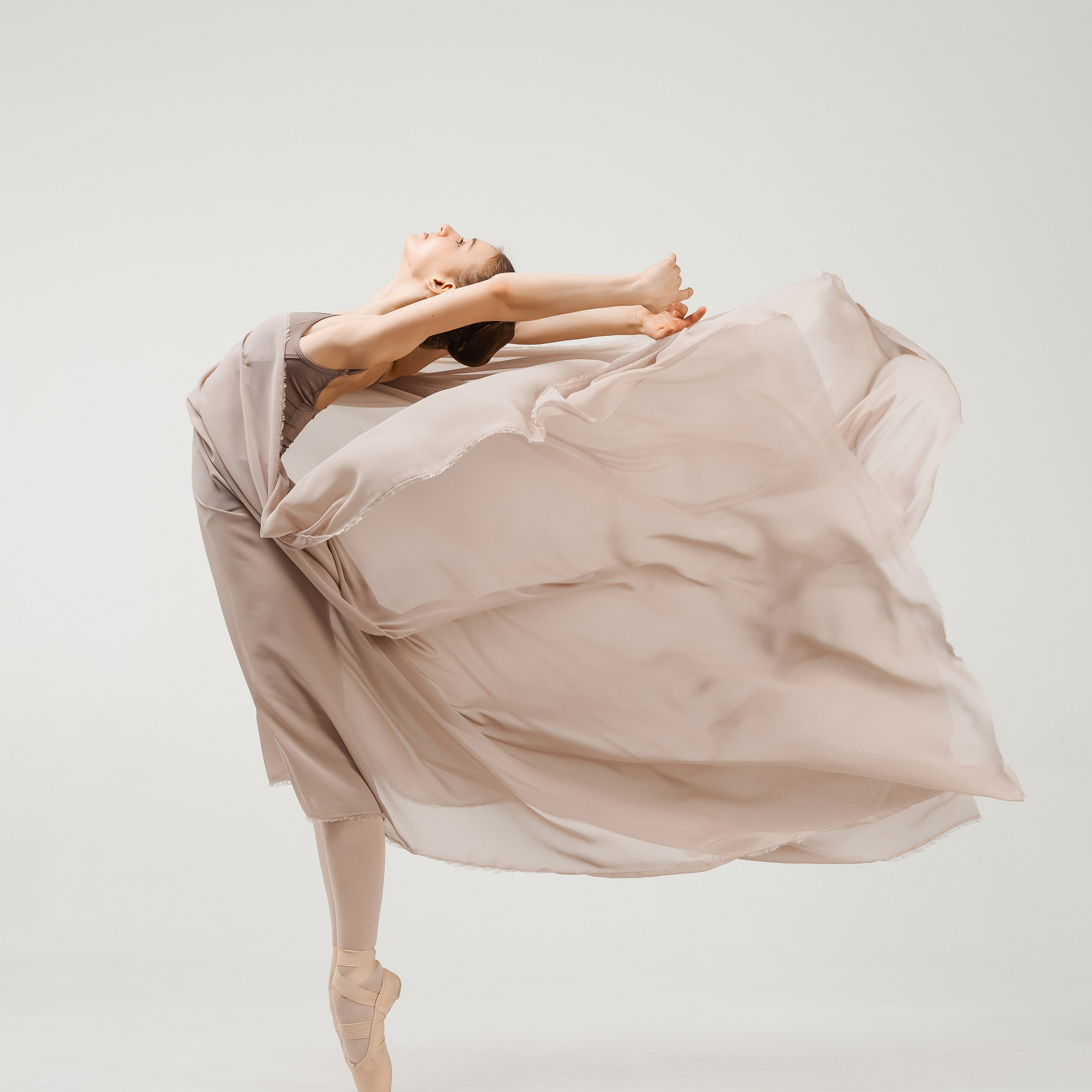 Пермский фотограф. Балет и характерный женский портрет